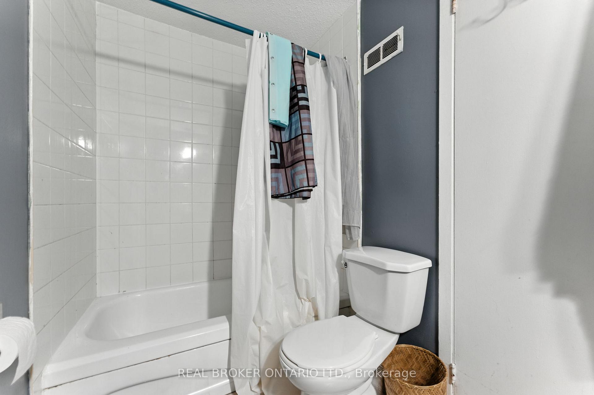 Photo 26 of 344 Garden Glen Private, Ottawa, Meadowlands/Crestview — HOMEH