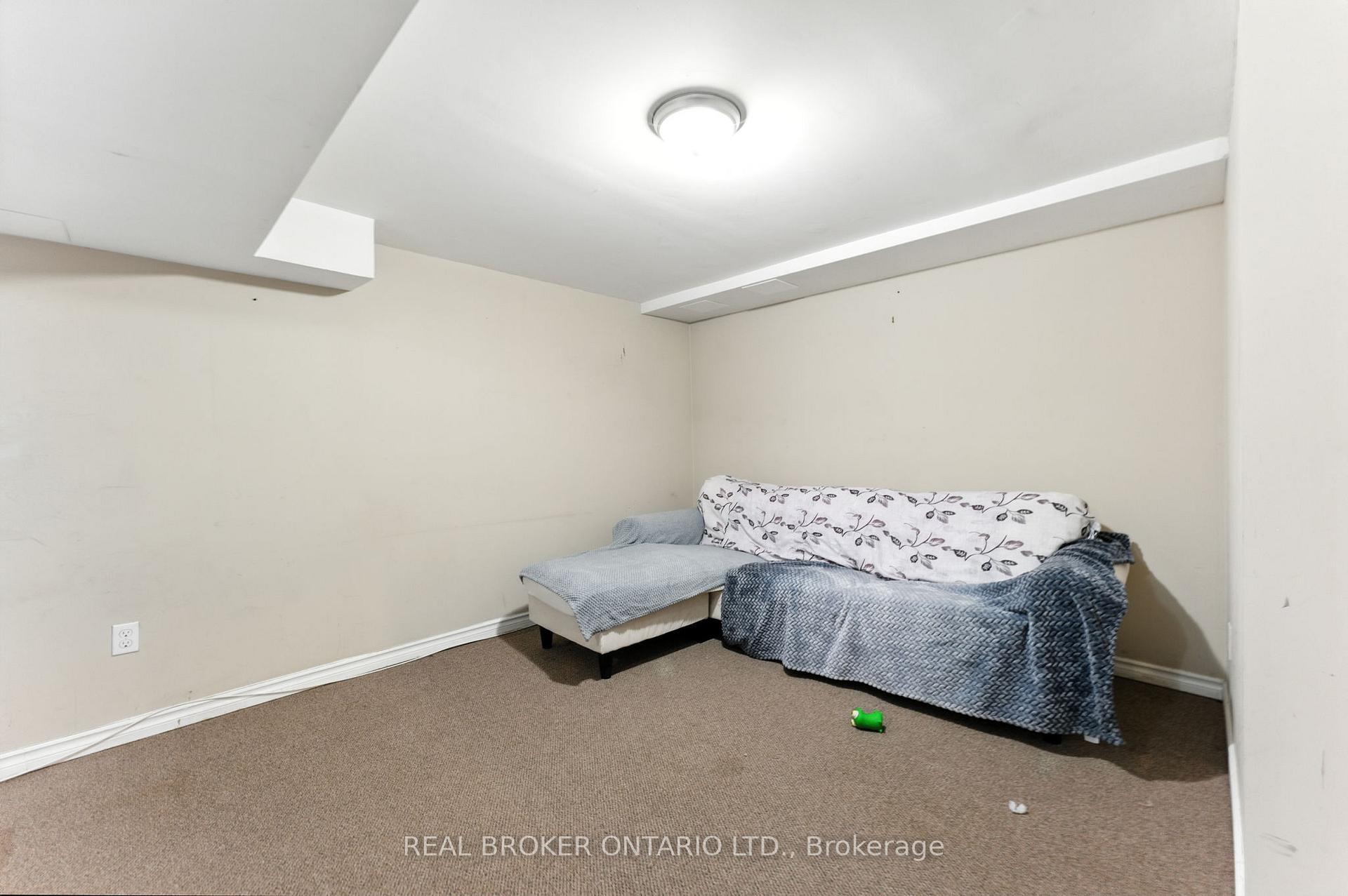 Photo 27 of 344 Garden Glen Private, Ottawa, Meadowlands/Crestview — HOMEH