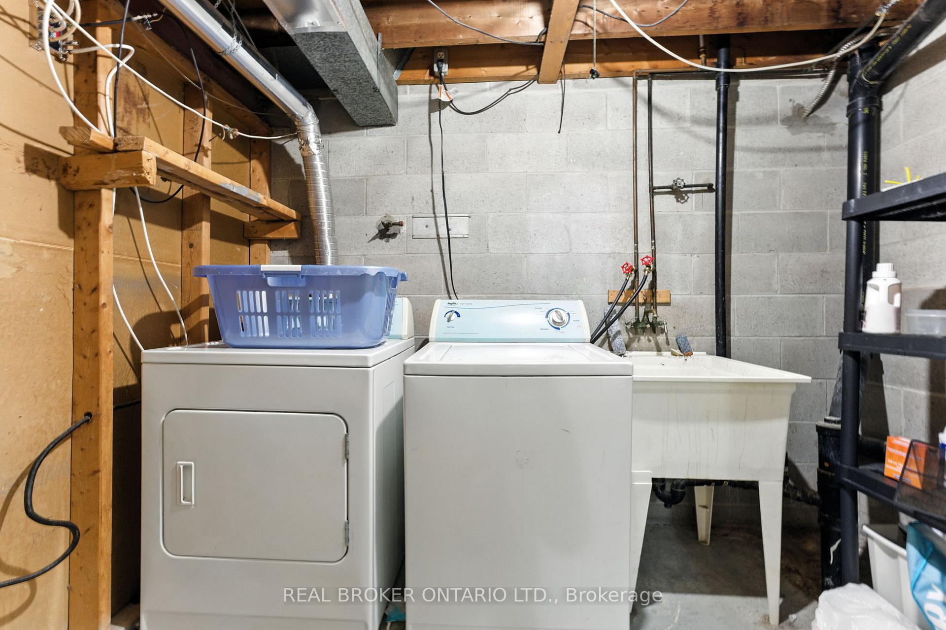 Photo 29 of 344 Garden Glen Private, Ottawa, Meadowlands/Crestview — HOMEH