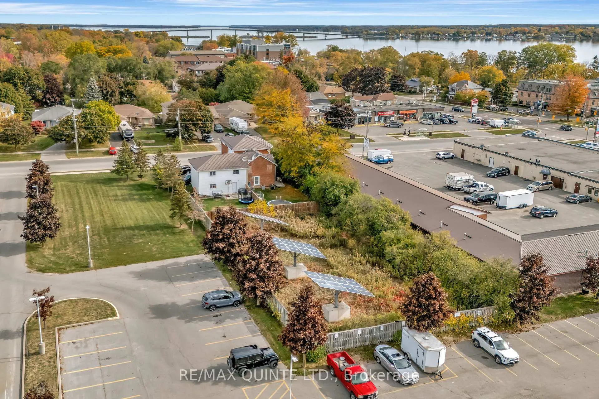 Photo 4 of 58 Avondale Road, Belleville, Belleville Ward — HOMEH