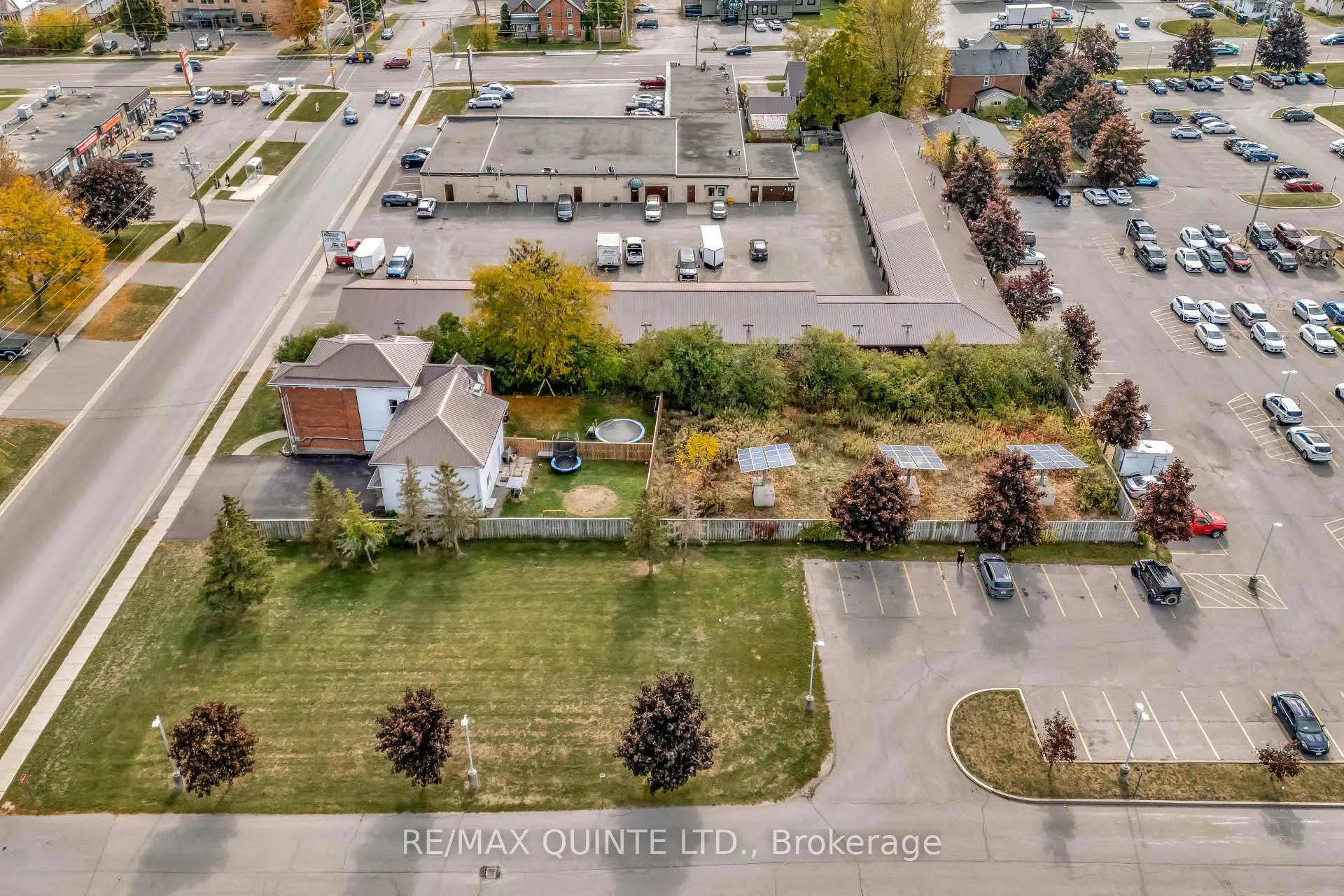 Photo 5 of 58 Avondale Road, Belleville, Belleville Ward — HOMEH