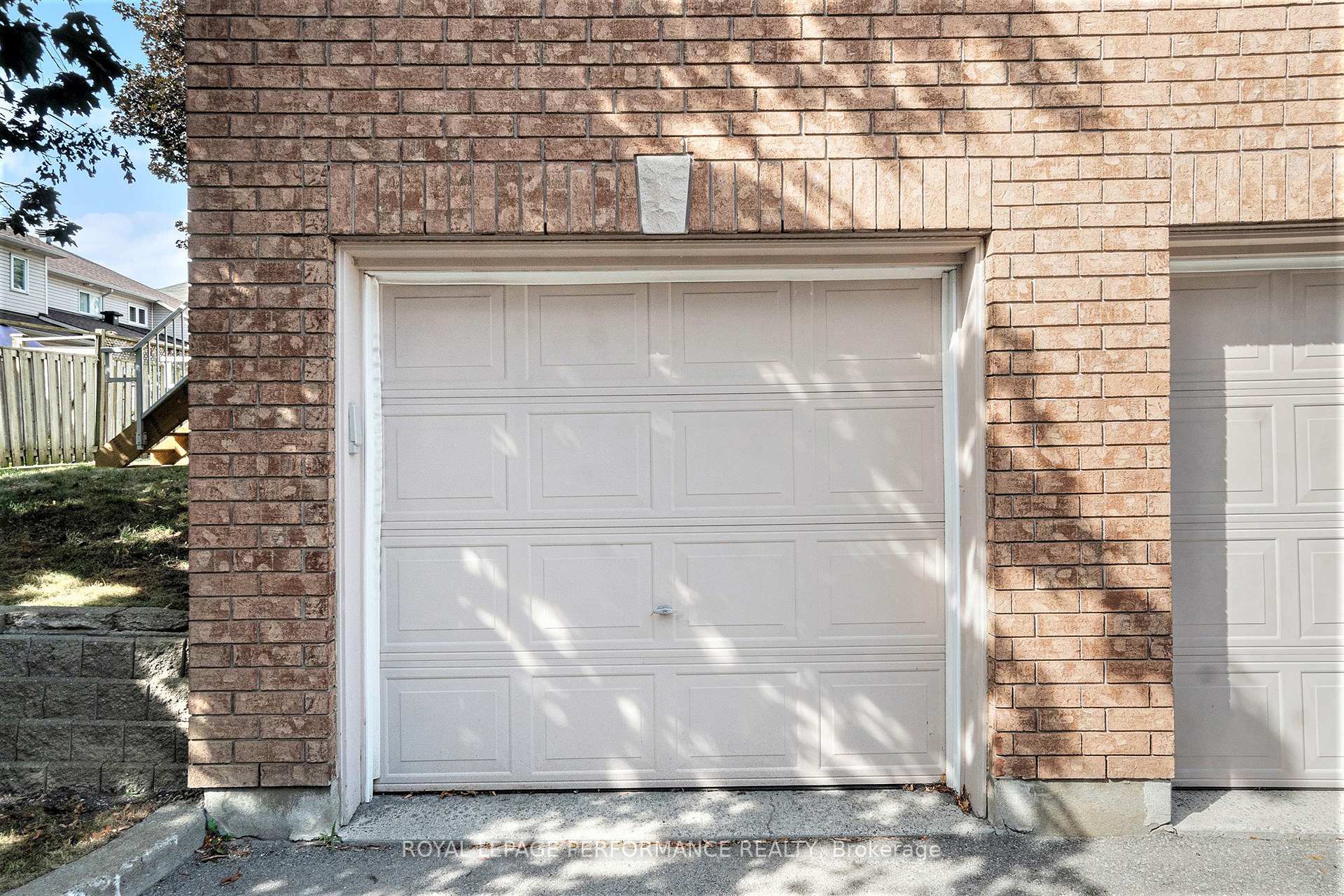 Photo 3 of 4492 Harper Avenue, Ottawa, Carson Grove — HOMEH