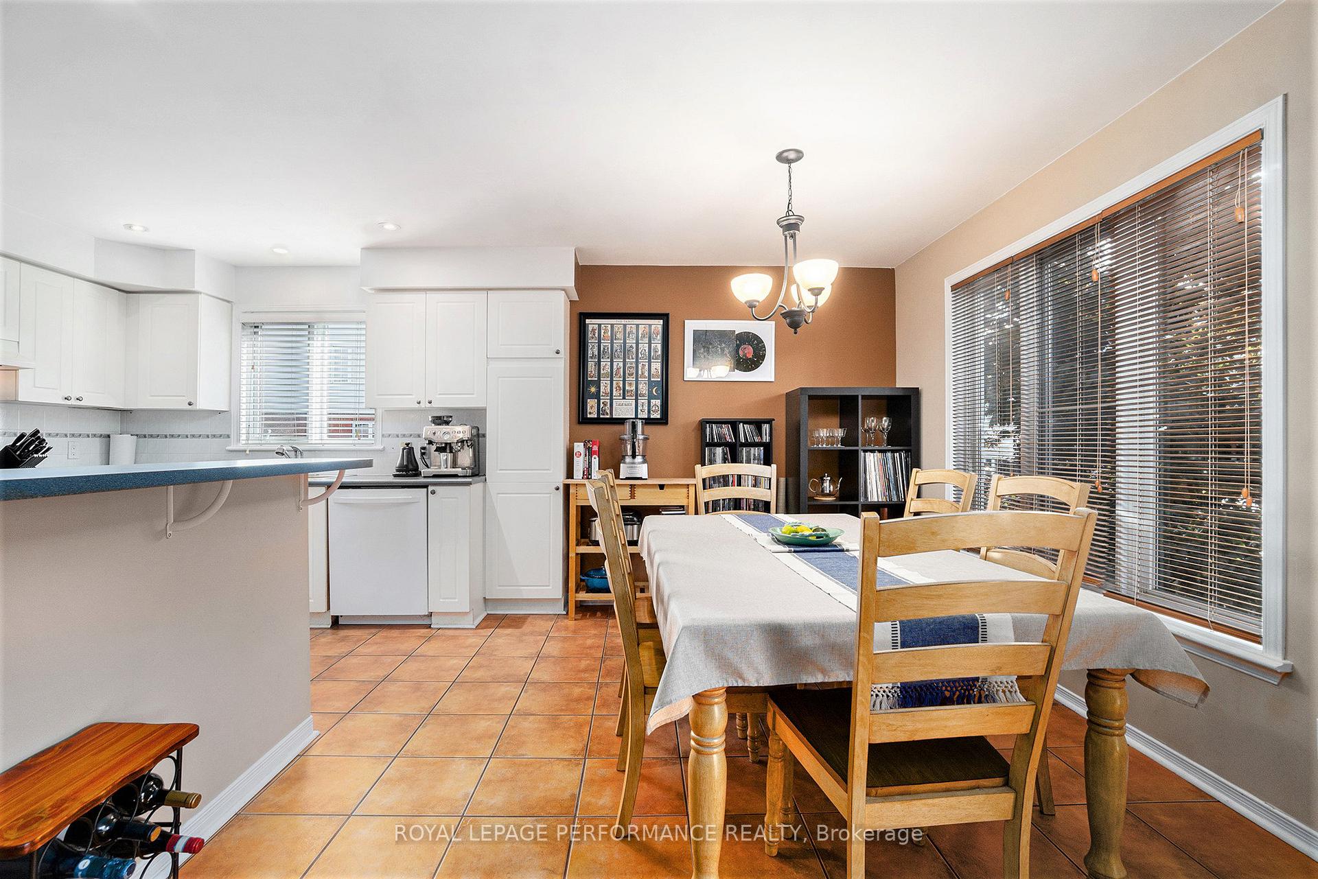 Photo 7 of 4492 Harper Avenue, Ottawa, Carson Grove — HOMEH