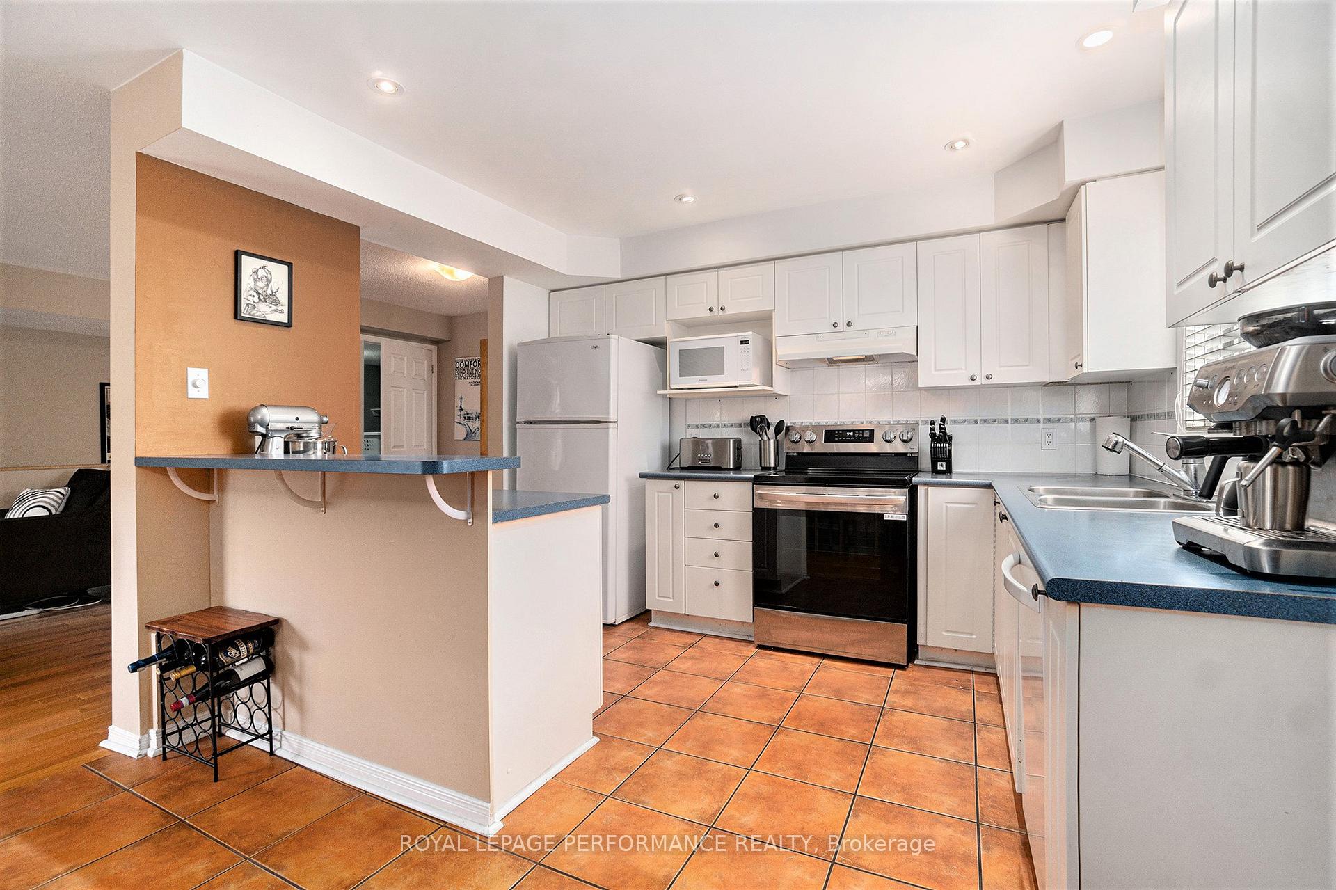Photo 12 of 4492 Harper Avenue, Ottawa, Carson Grove — HOMEH