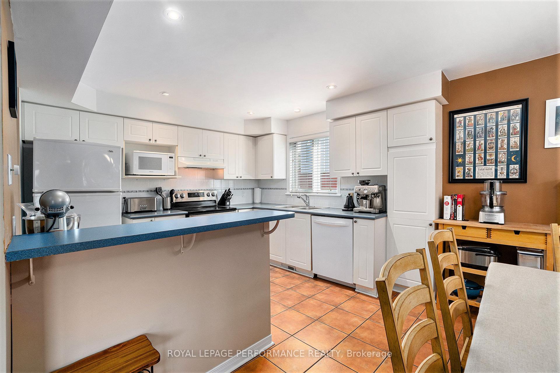 Photo 13 of 4492 Harper Avenue, Ottawa, Carson Grove — HOMEH