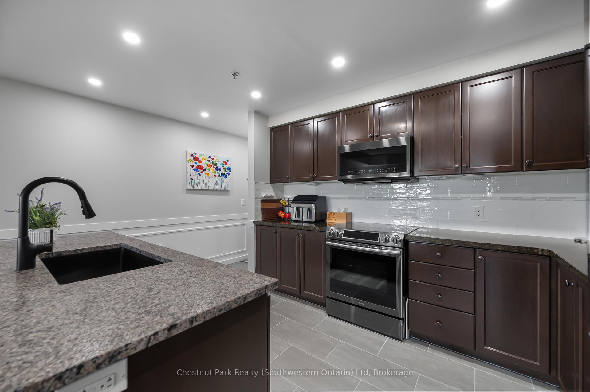 Photo 8 of Unit 423, 1440 Gordon Street, Guelph, Pineridge/Westminster Woods — HOMEH