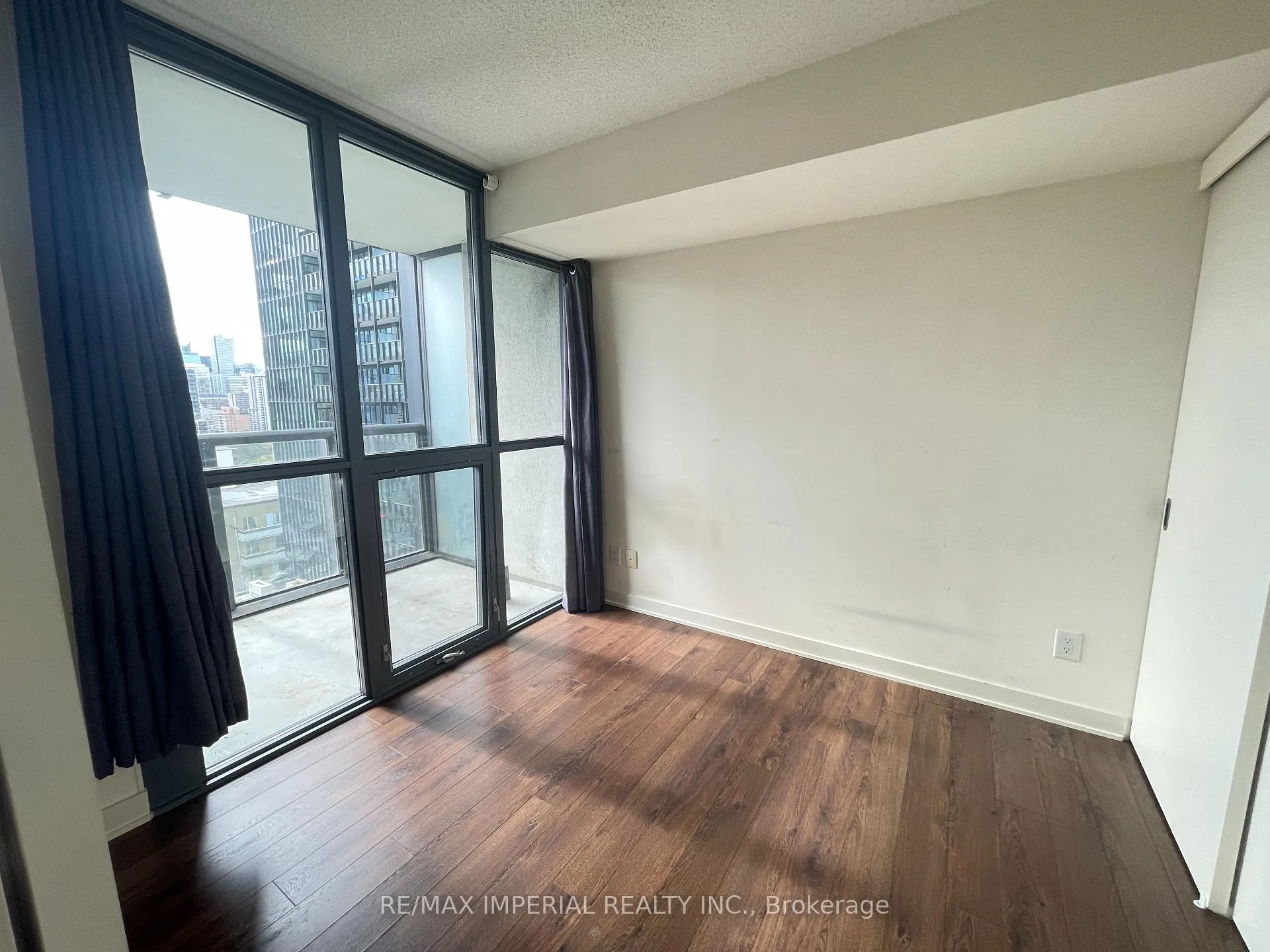 Photo 7 of Unit 1602, 110 Charles Street E, Toronto, Church-Yonge Corridor — HOMEH