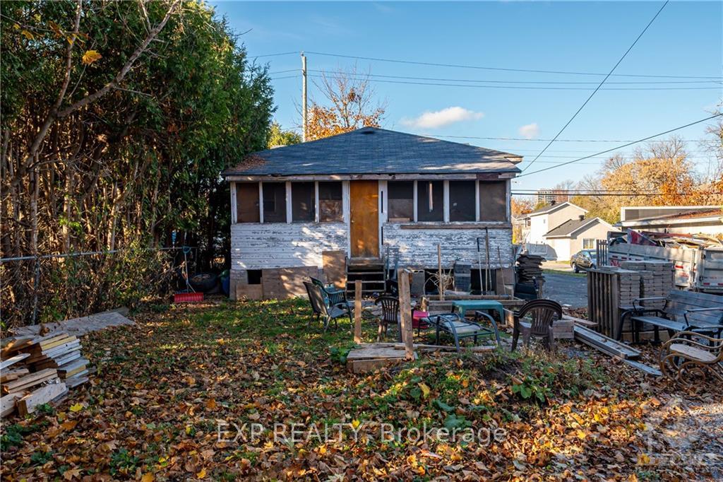 Photo 3 of 1352 Raven Avenue, Ottawa, Carlington — HOMEH