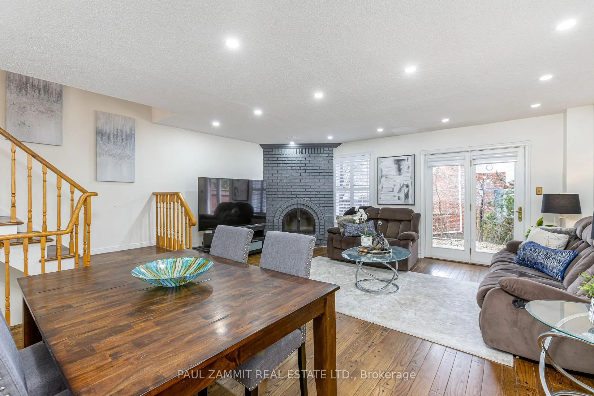 Photo 8 of 119 Confederation Way, Markham, Thornhill — HOMEH