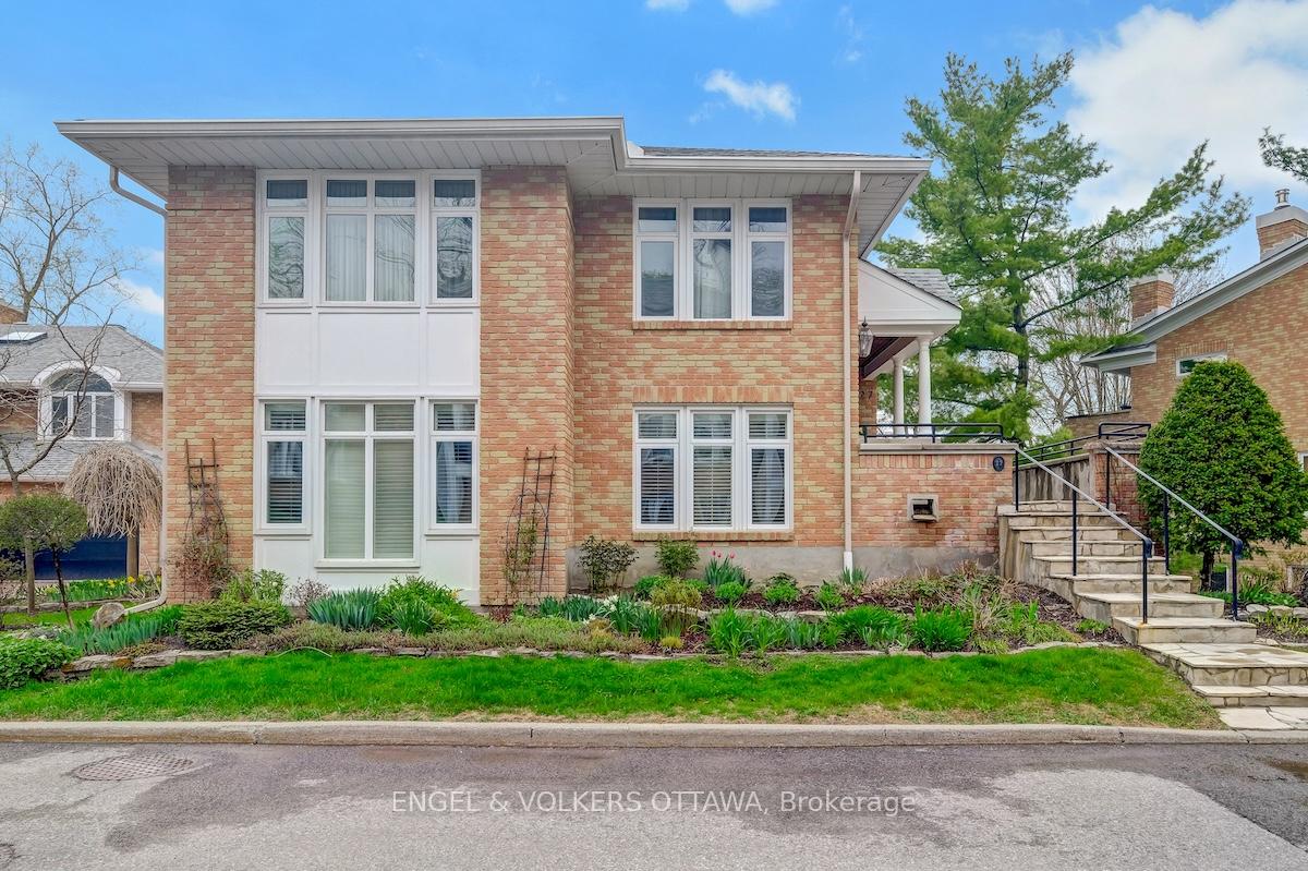 Photo 1 of 27 Bittern Court, Ottawa, Rockcliffe — HOMEH
