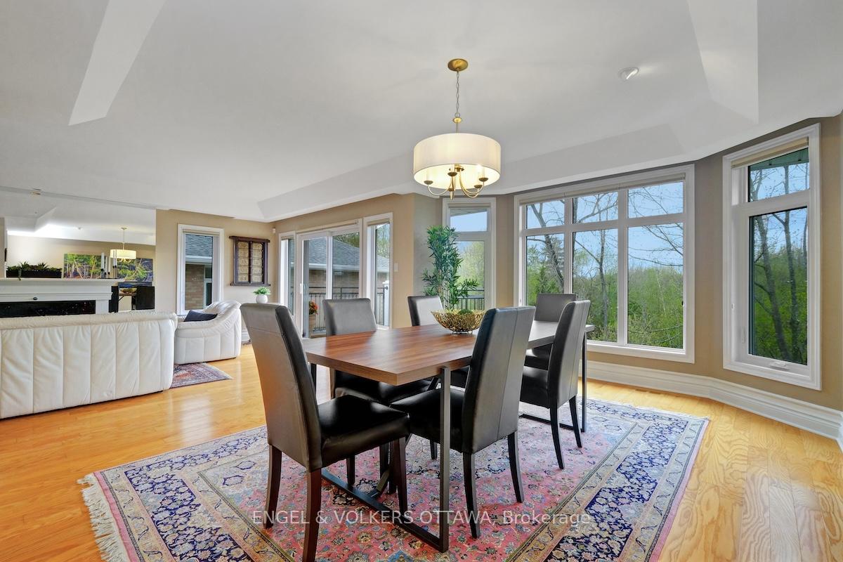 Photo 13 of 27 Bittern Court, Ottawa, Rockcliffe — HOMEH
