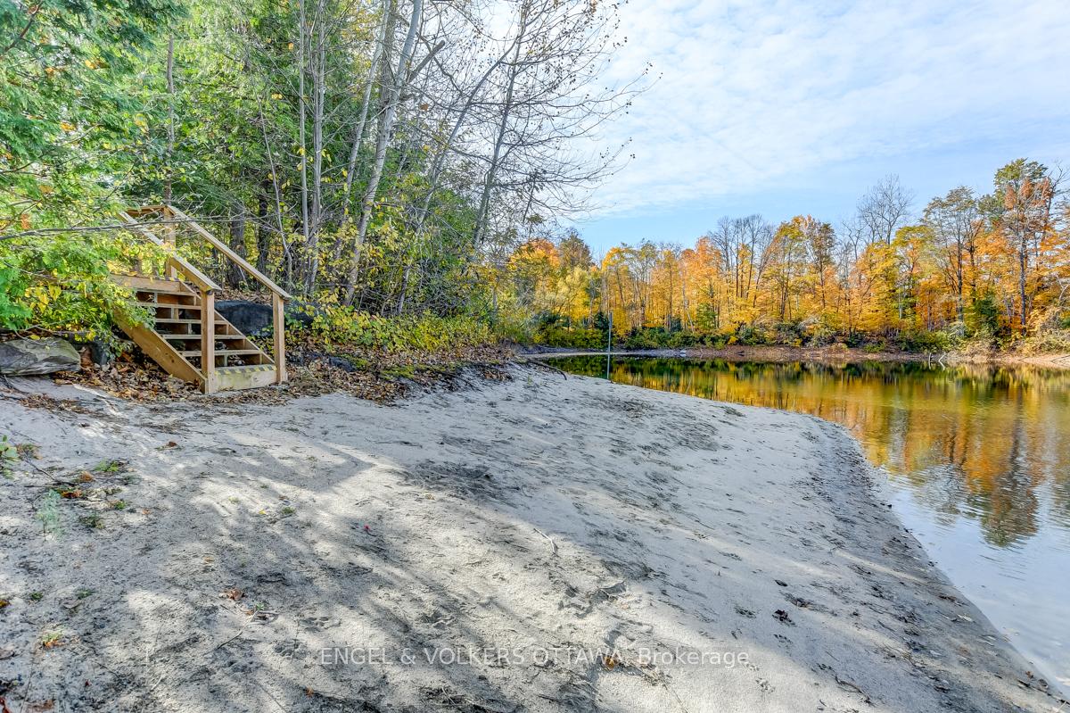 Photo 39 of 27 Bittern Court, Ottawa, Rockcliffe — HOMEH