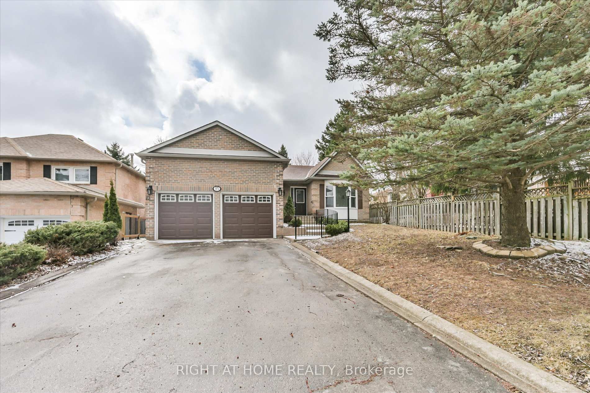 Photo 1 of 15 Haskell Crescent, Aurora, Aurora Highlands — HOMEH