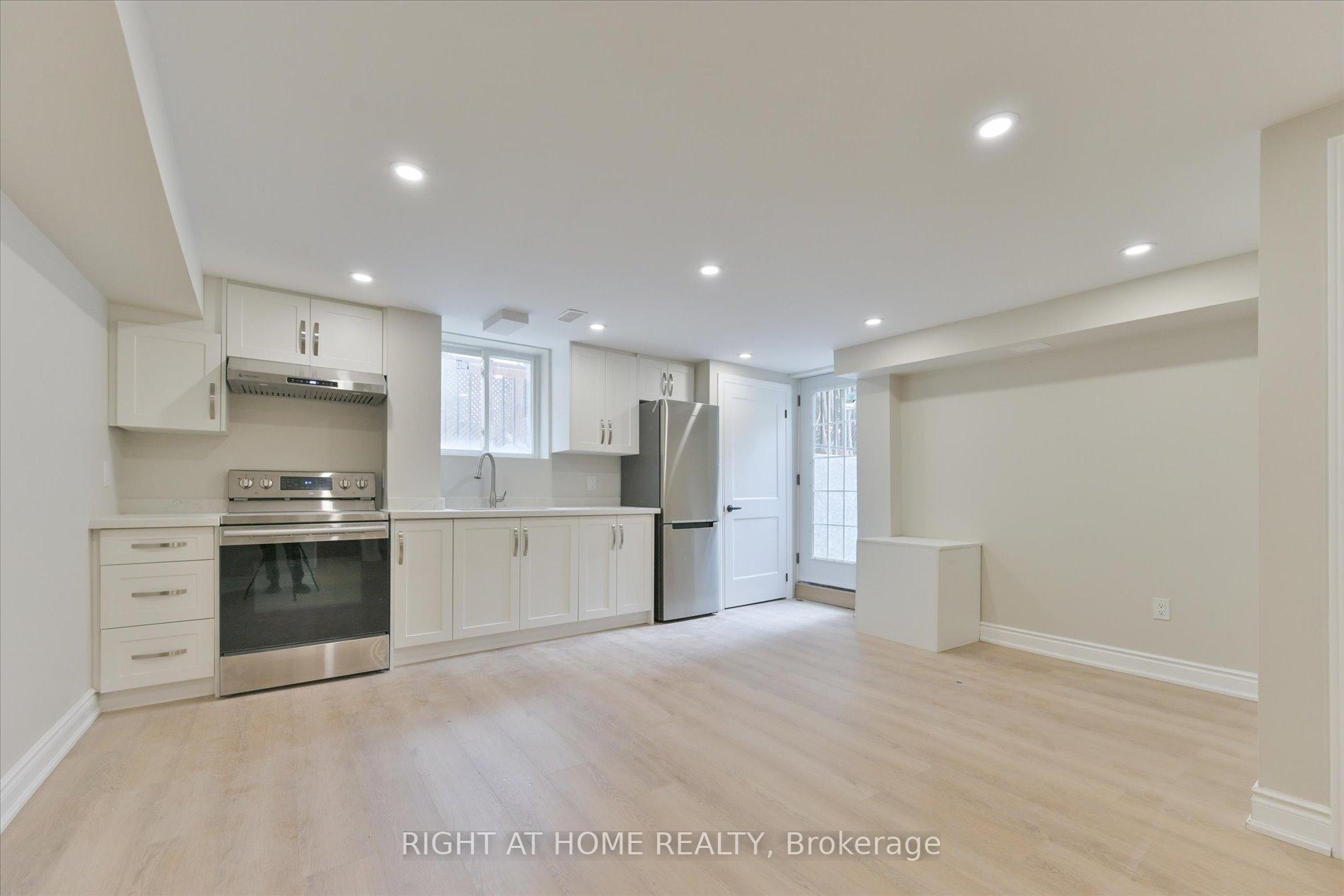 Photo 13 of 15 Haskell Crescent, Aurora, Aurora Highlands — HOMEH