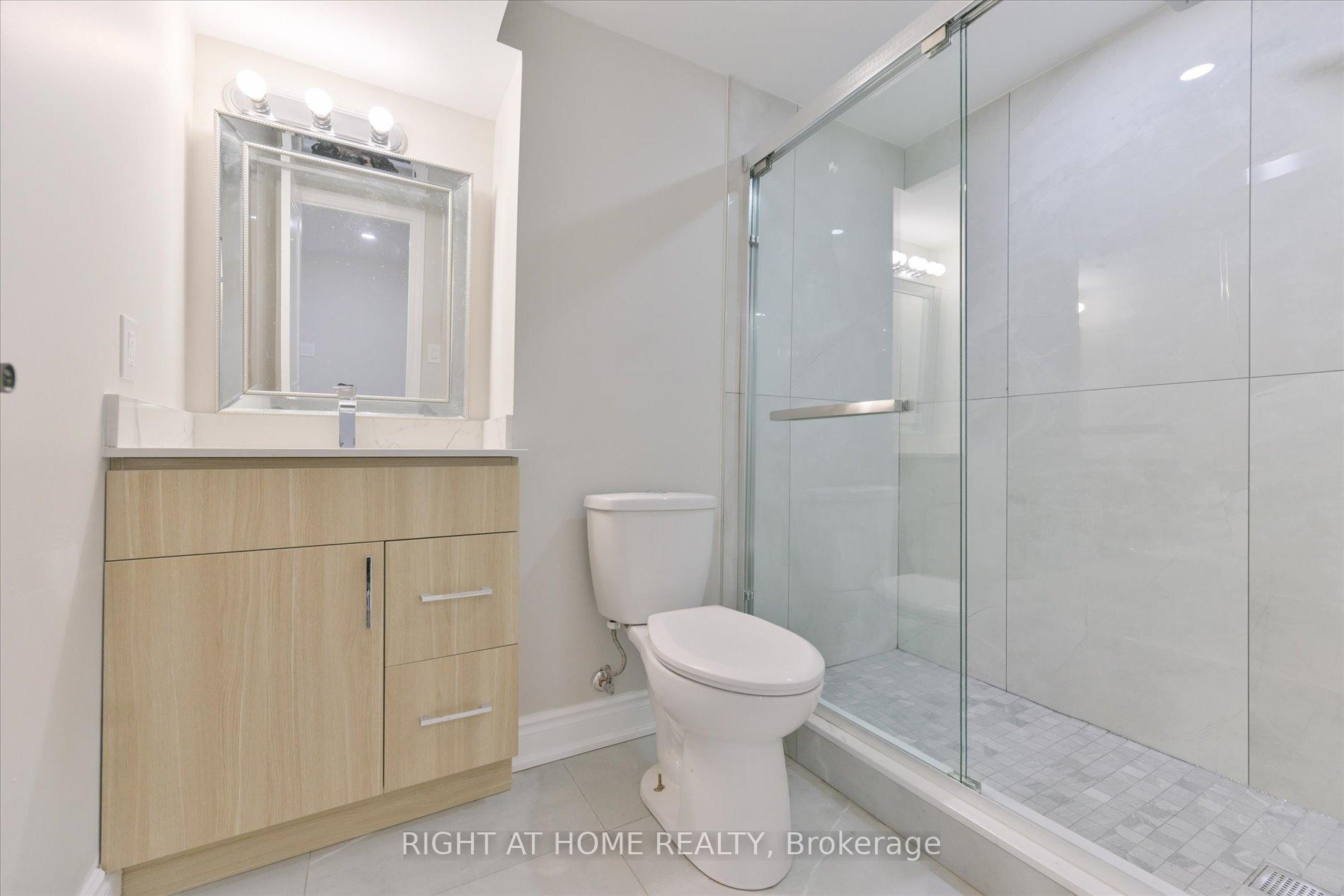 Photo 17 of 15 Haskell Crescent, Aurora, Aurora Highlands — HOMEH