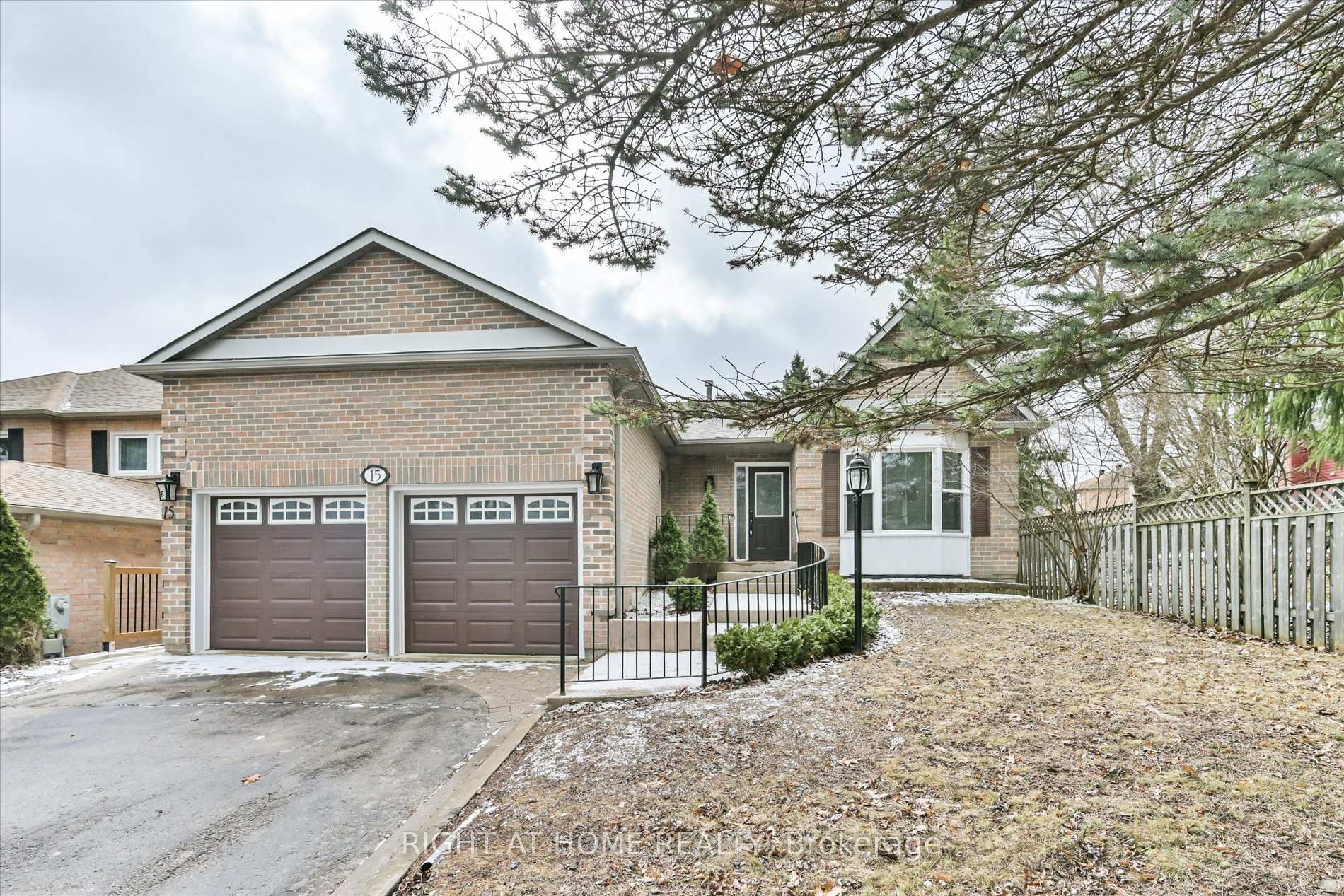 Photo 22 of 15 Haskell Crescent, Aurora, Aurora Highlands — HOMEH