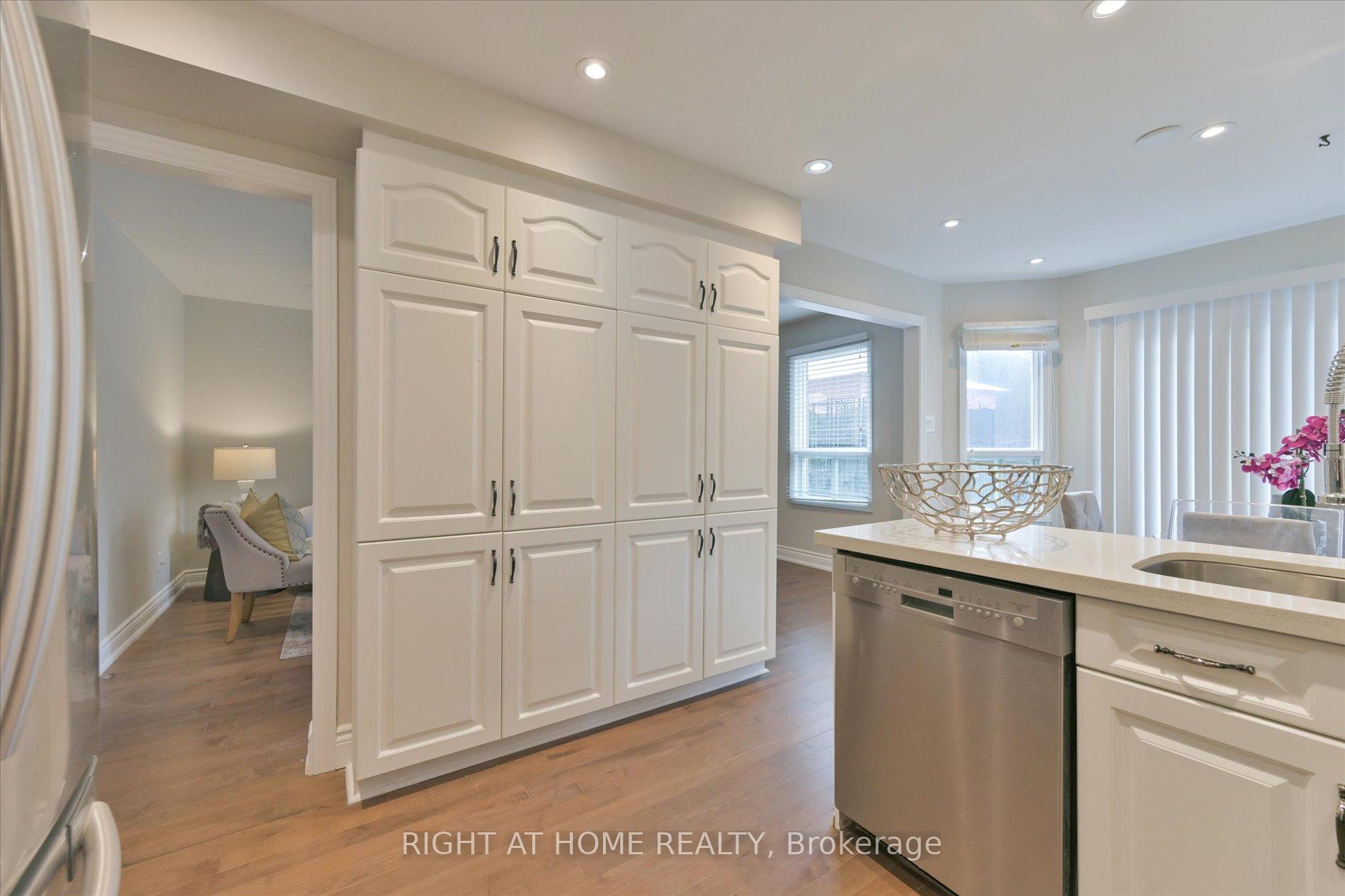 Photo 32 of 15 Haskell Crescent, Aurora, Aurora Highlands — HOMEH