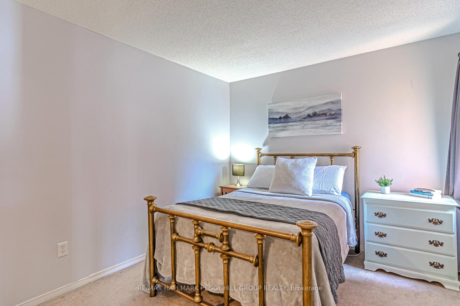 Photo 9 of Unit 15, 502 Essa Road, Barrie, Holly — HOMEH