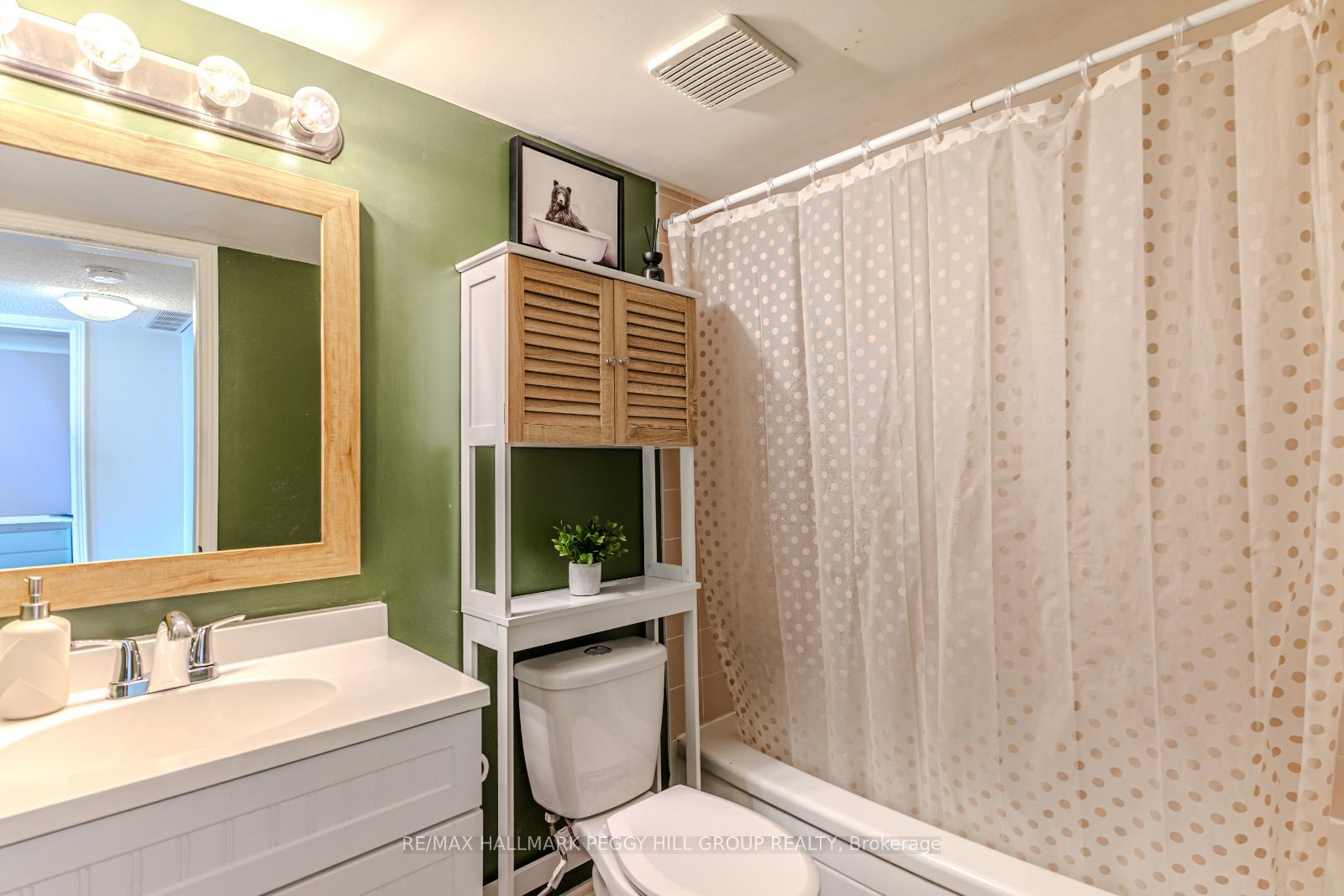 Photo 10 of Unit 15, 502 Essa Road, Barrie, Holly — HOMEH