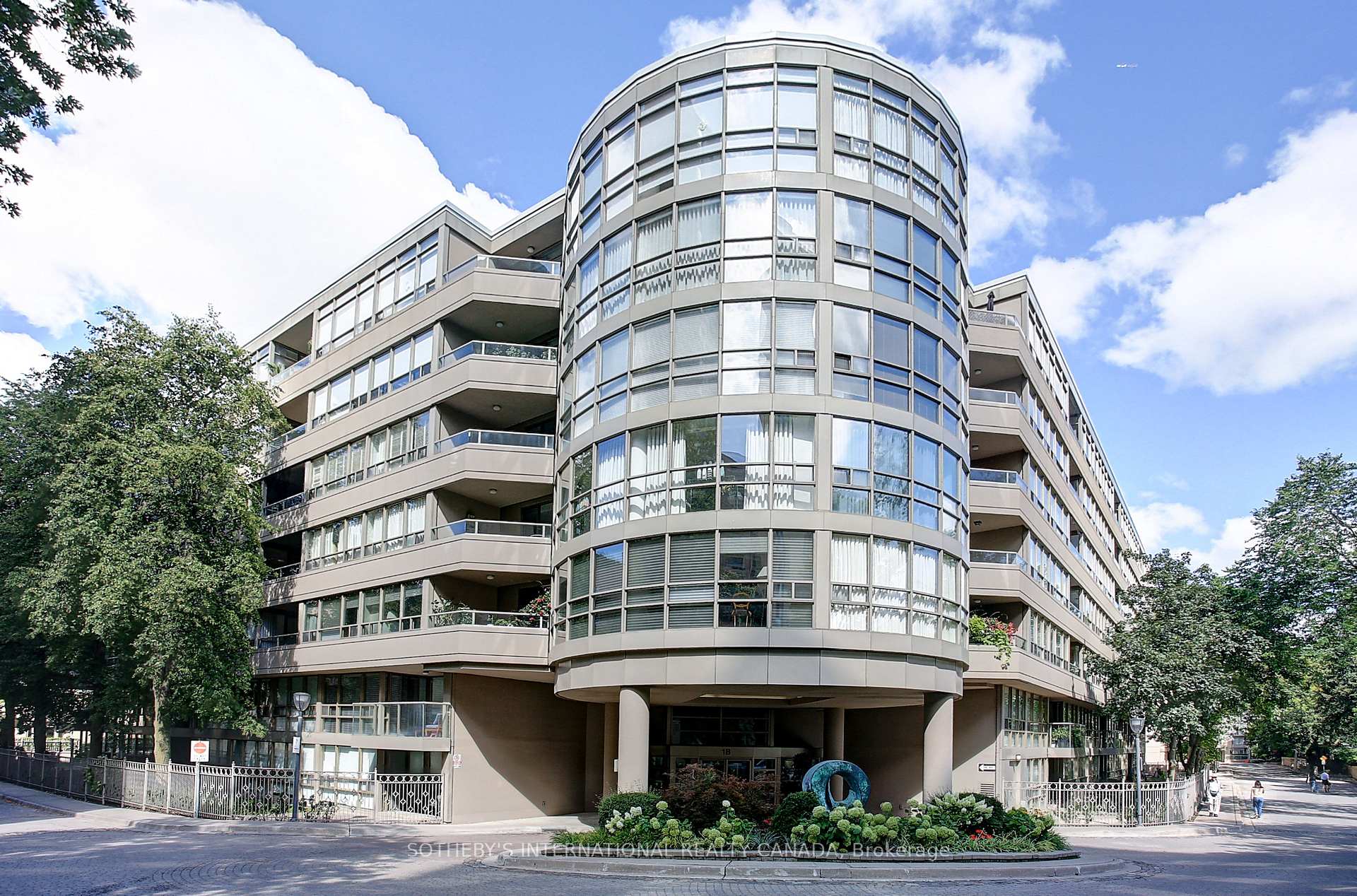 Photo 1 of Unit 609, 18 Lower Village Gate, Toronto, Forest Hill South — HOMEH