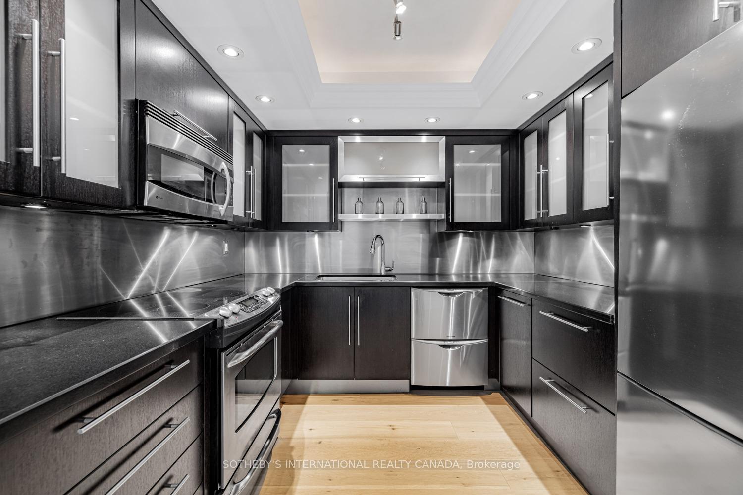 Photo 15 of Unit 609, 18 Lower Village Gate, Toronto, Forest Hill South — HOMEH
