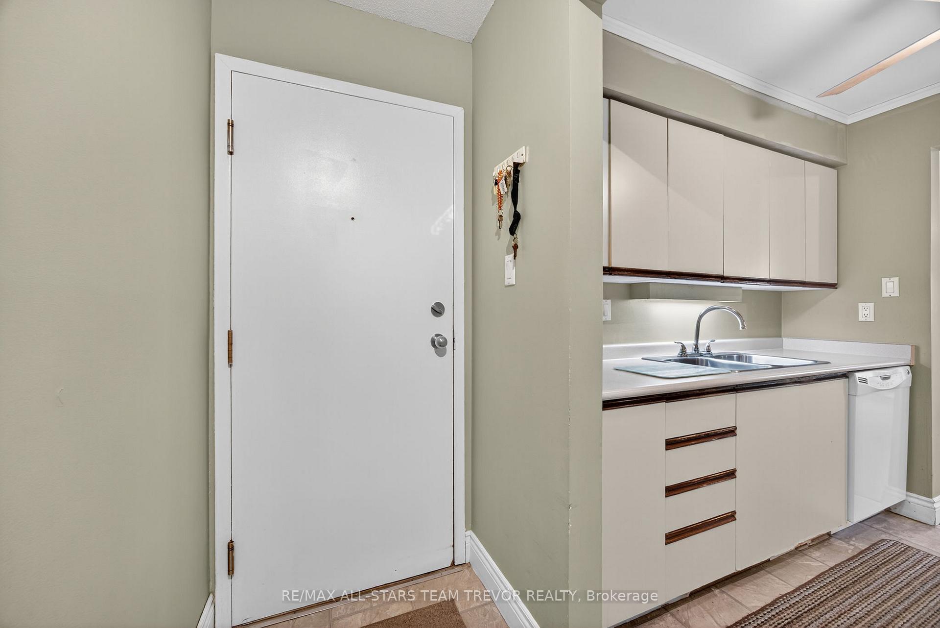 Photo 2 of Unit 104B, 653 Cedar Lane, Bracebridge, Macaulay — HOMEH