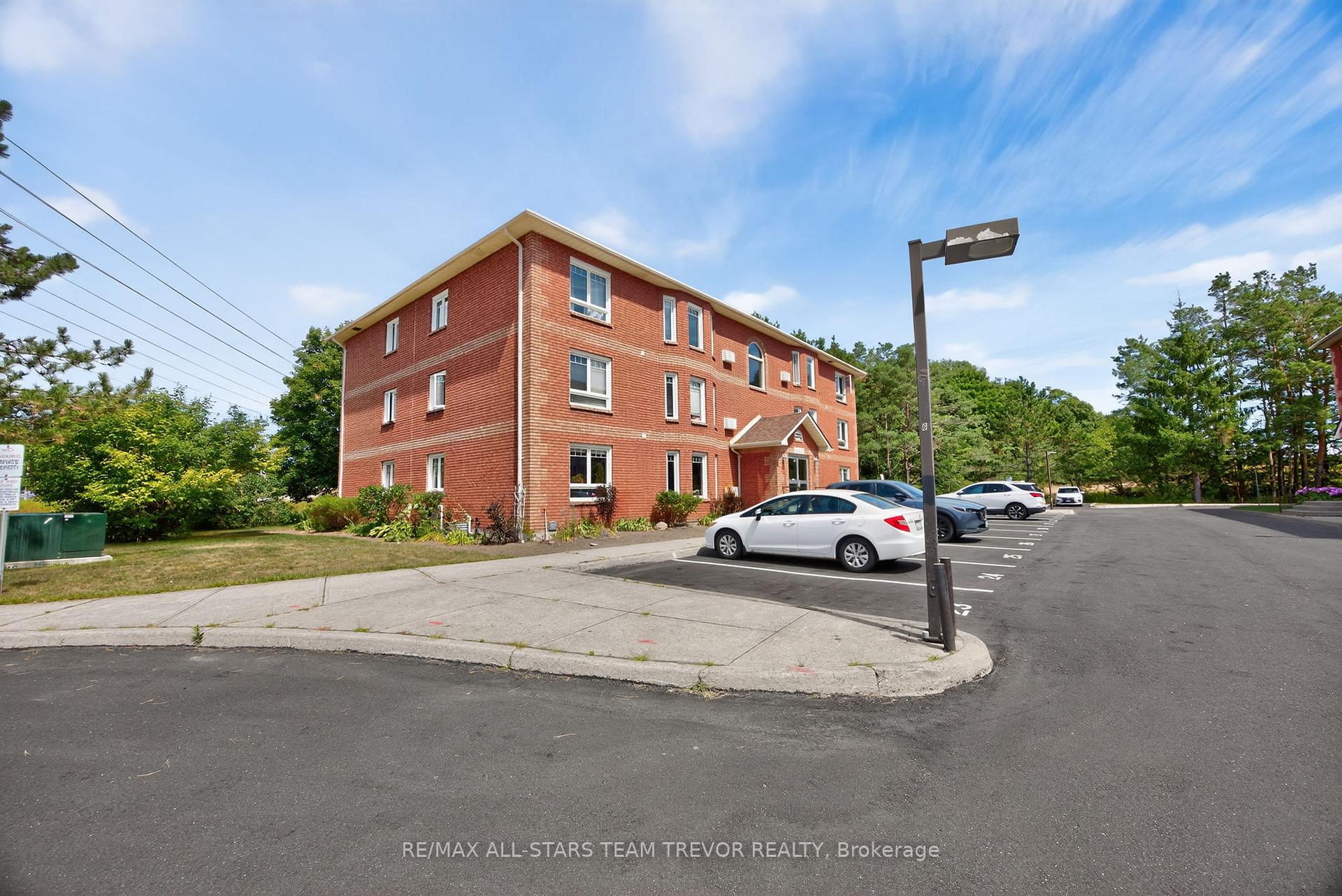 Photo 24 of Unit 104B, 653 Cedar Lane, Bracebridge, Macaulay — HOMEH
