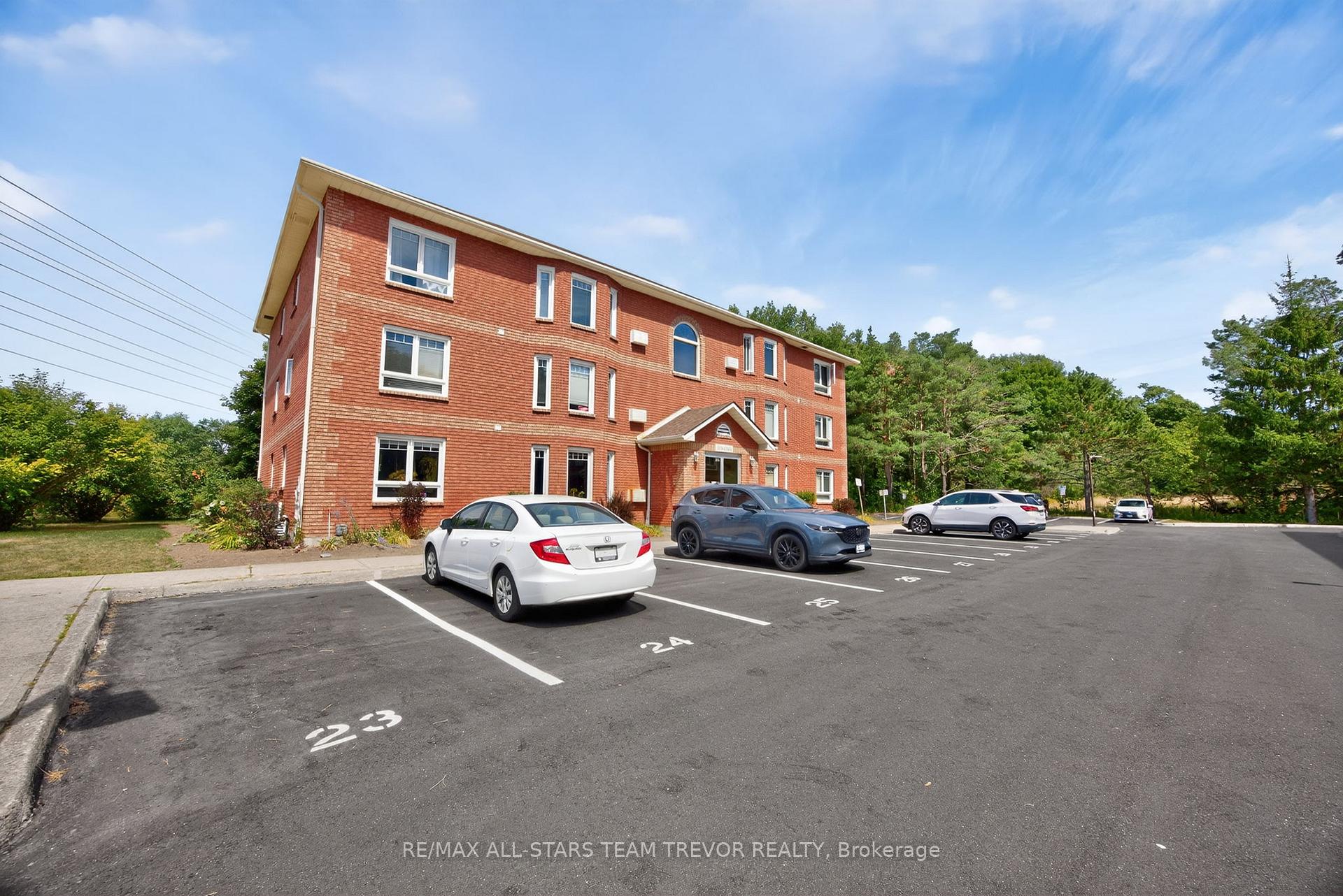 Photo 25 of Unit 104B, 653 Cedar Lane, Bracebridge, Macaulay — HOMEH