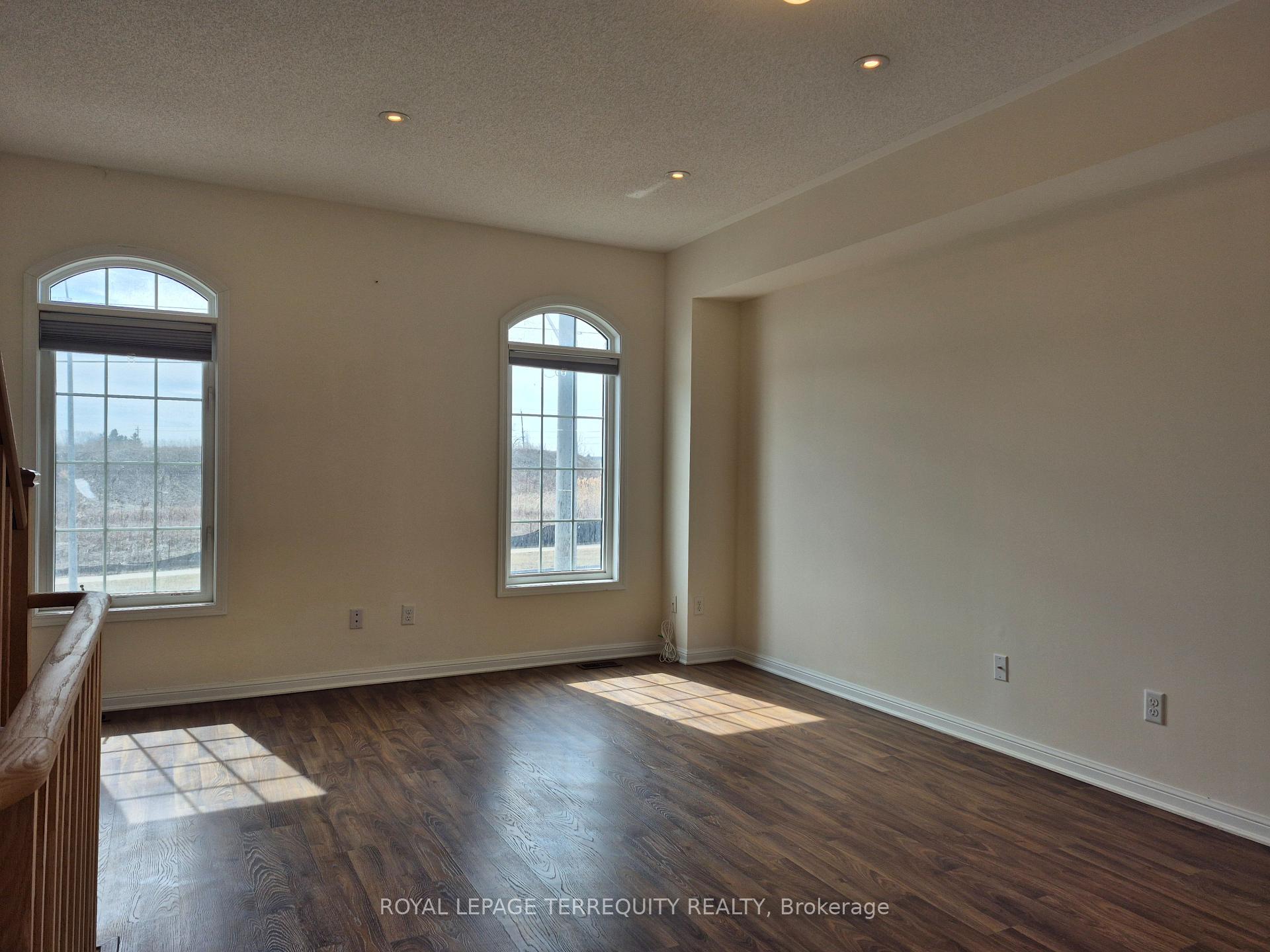 Photo 12 of 1367 Salem Road N, Ajax, Northeast Ajax — HOMEH