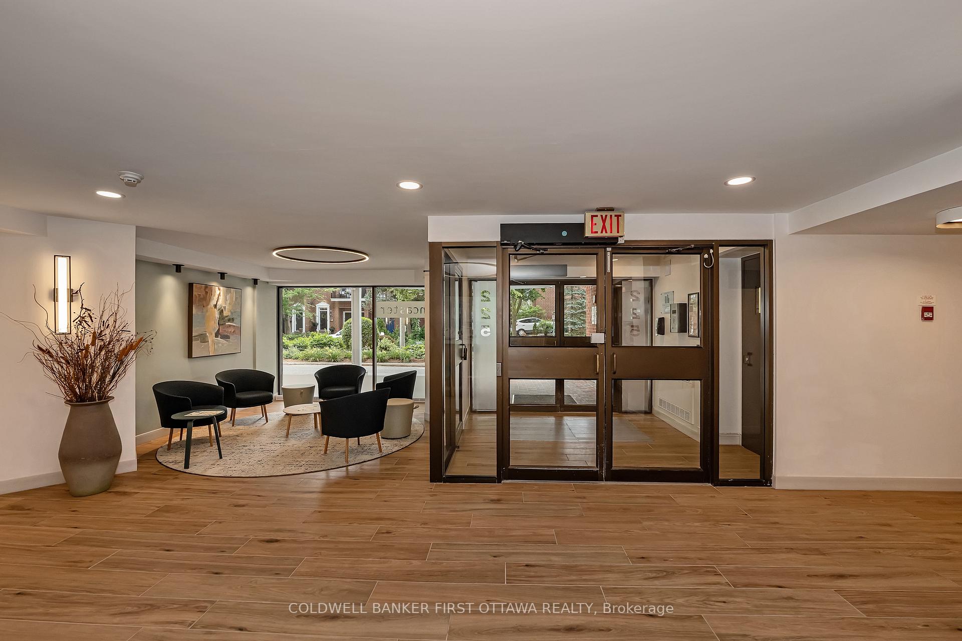 Photo 3 of Unit 111, 225 Alvin Road, Ottawa, Manor Park — HOMEH