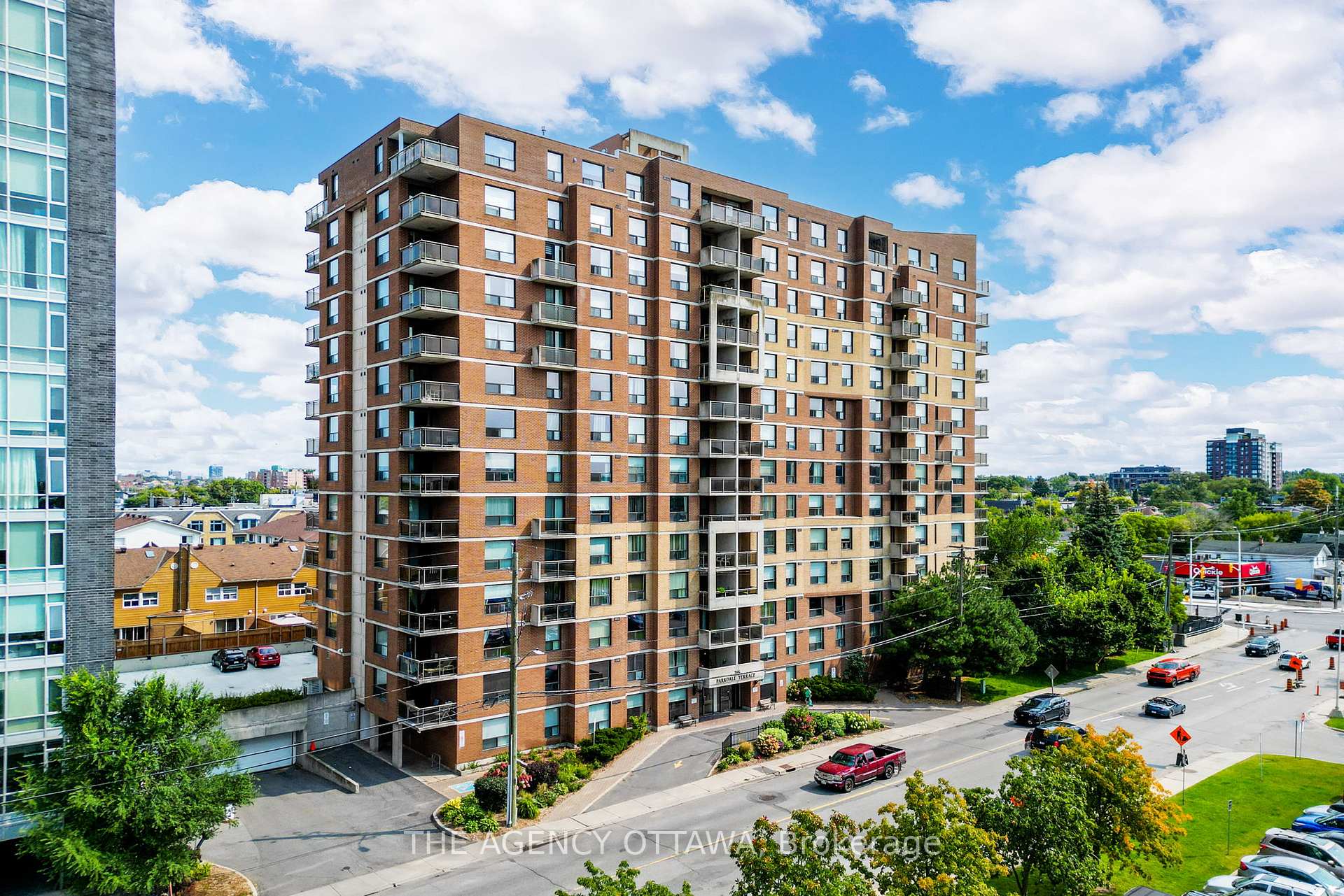 Front of Unit 505, 215 Parkdale Avenue