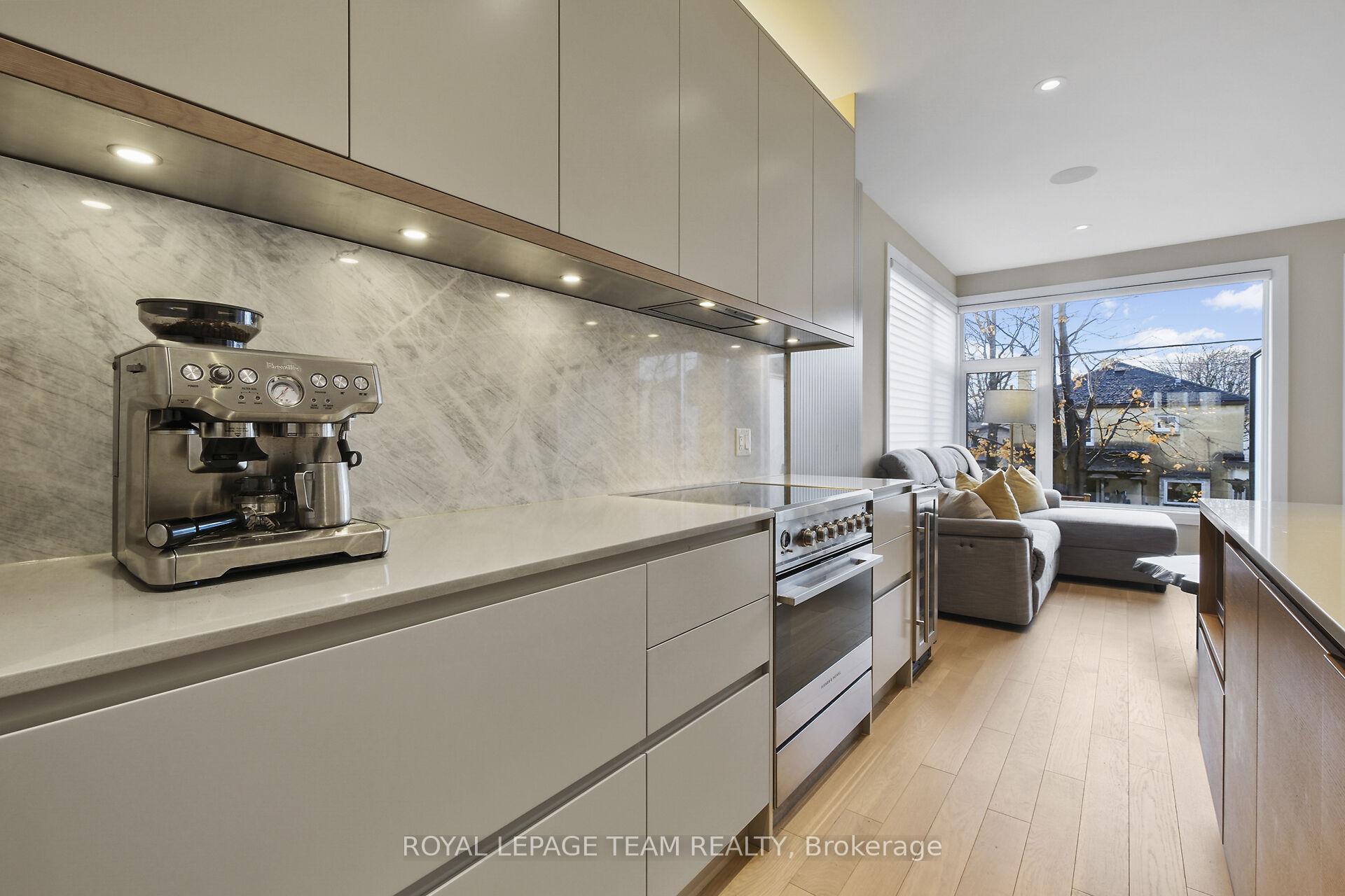 Photo 11 of 568 Edison Avenue, Ottawa, McKellar/Highland — HOMEH