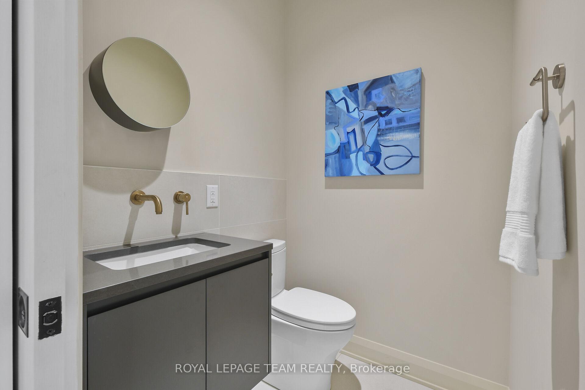 Photo 12 of 568 Edison Avenue, Ottawa, McKellar/Highland — HOMEH