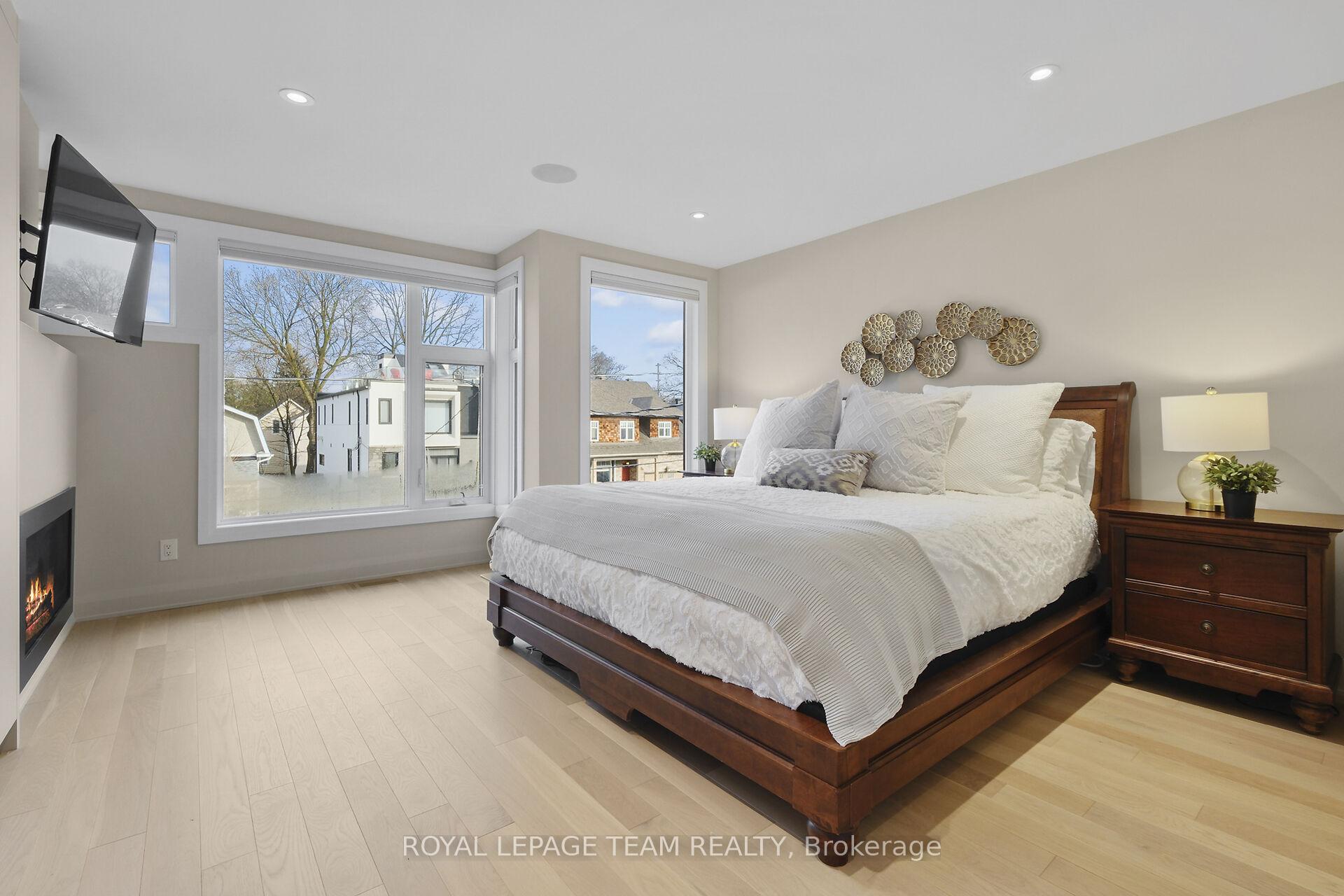 Photo 16 of 568 Edison Avenue, Ottawa, McKellar/Highland — HOMEH