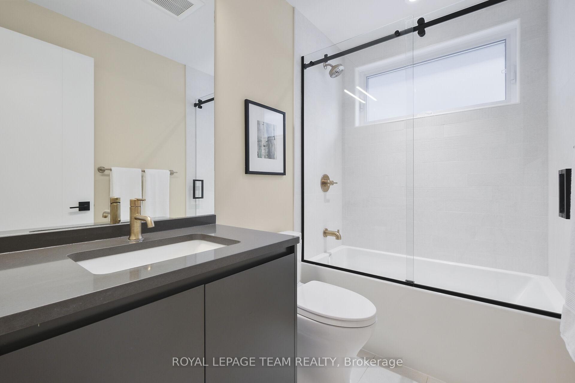 Photo 21 of 568 Edison Avenue, Ottawa, McKellar/Highland — HOMEH