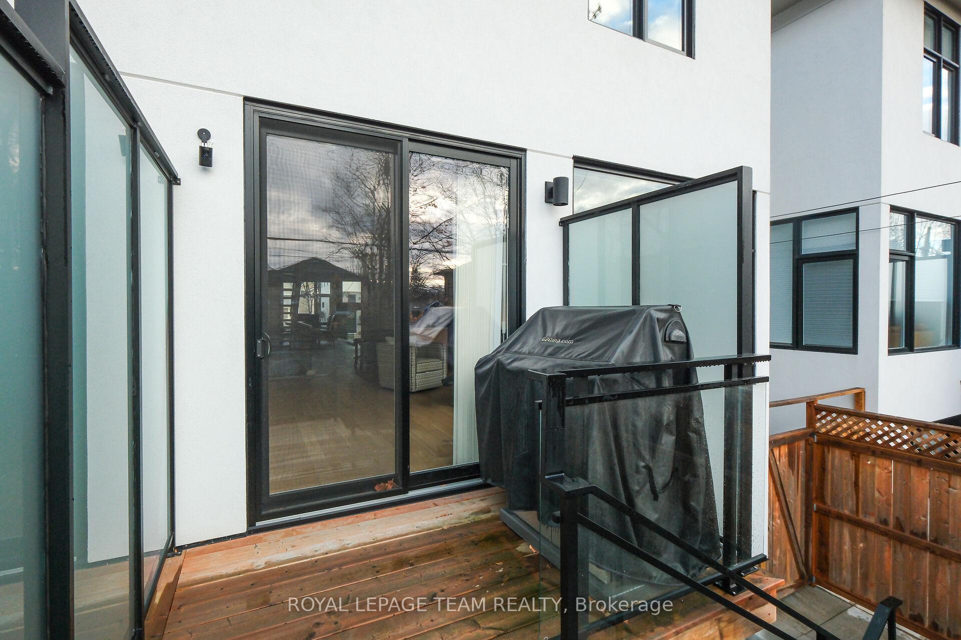 Photo 31 of 568 Edison Avenue, Ottawa, McKellar/Highland — HOMEH
