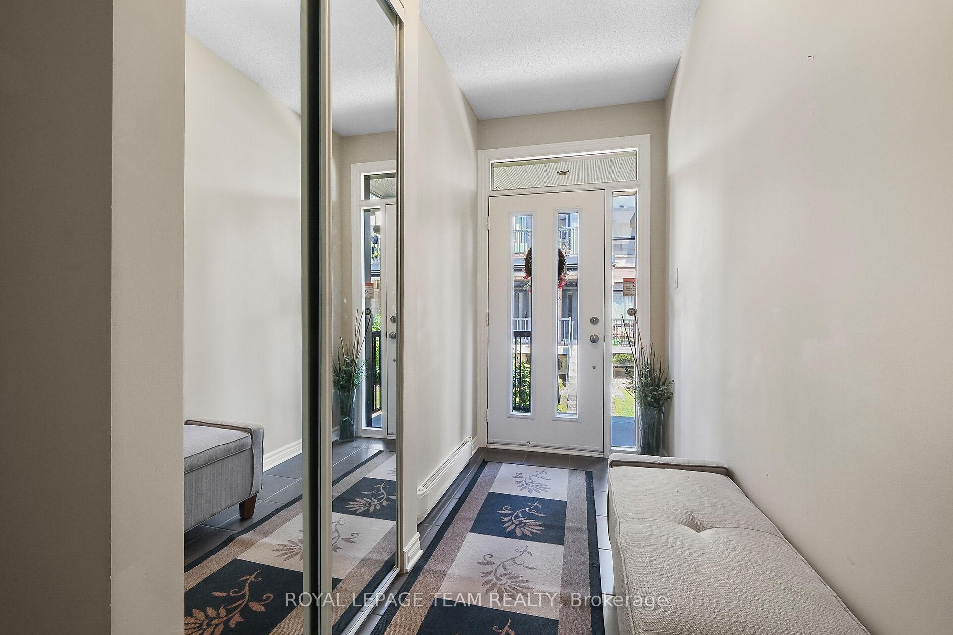 Photo 4 of 220 Pembina Private, Ottawa, Riverside South/Gloucester Glen — HOMEH