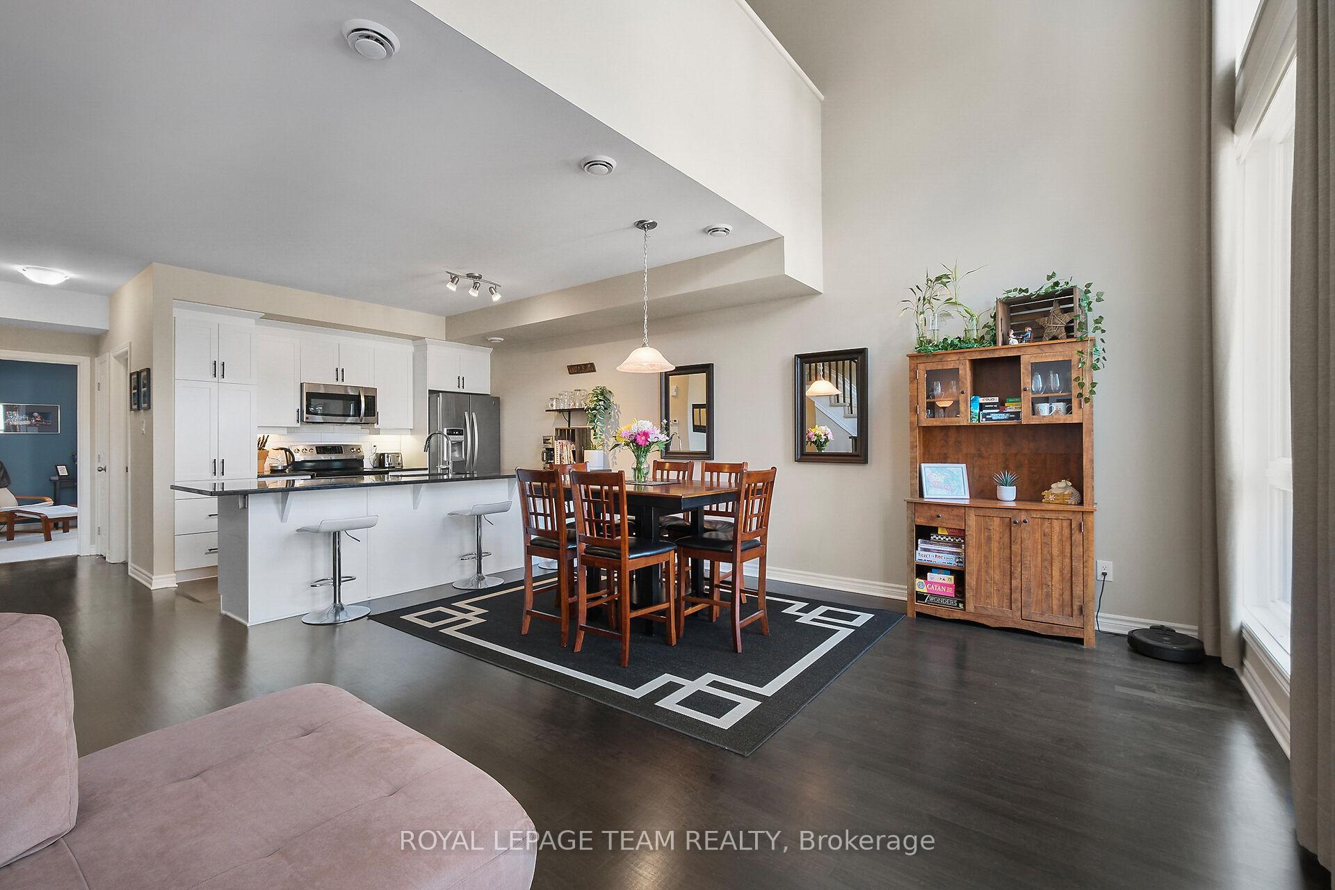Photo 15 of 220 Pembina Private, Ottawa, Riverside South/Gloucester Glen — HOMEH