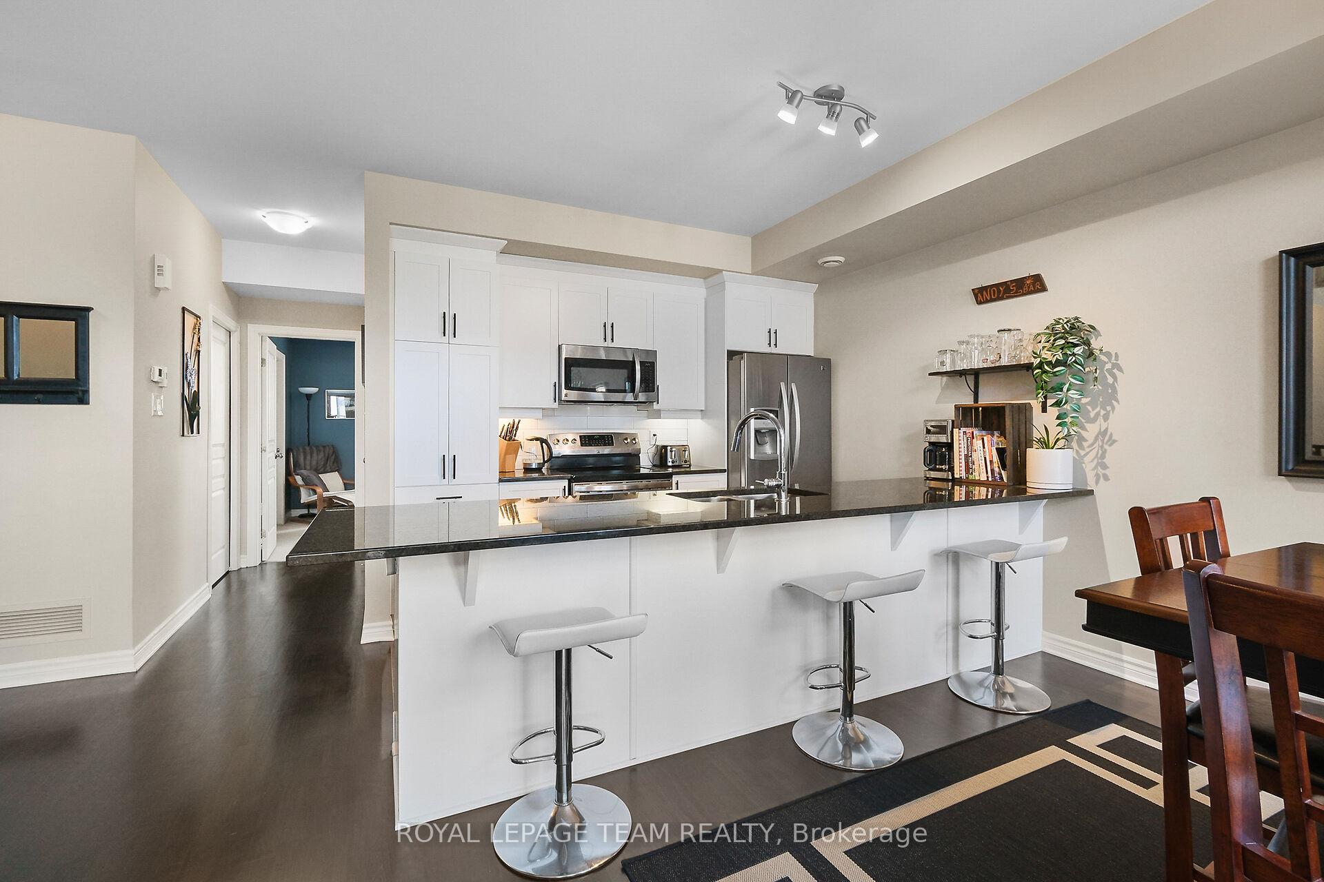 Photo 18 of 220 Pembina Private, Ottawa, Riverside South/Gloucester Glen — HOMEH
