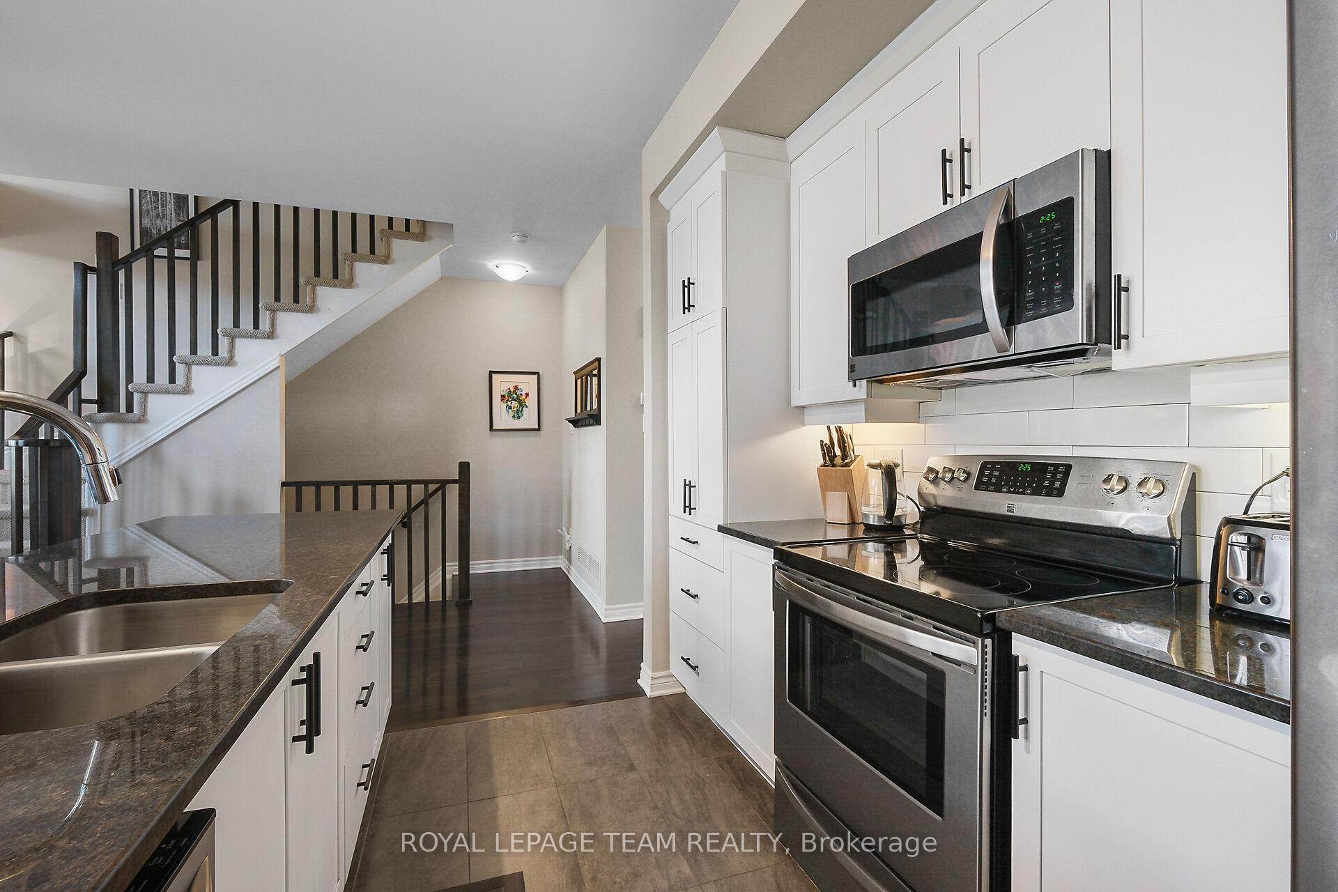 Photo 21 of 220 Pembina Private, Ottawa, Riverside South/Gloucester Glen — HOMEH