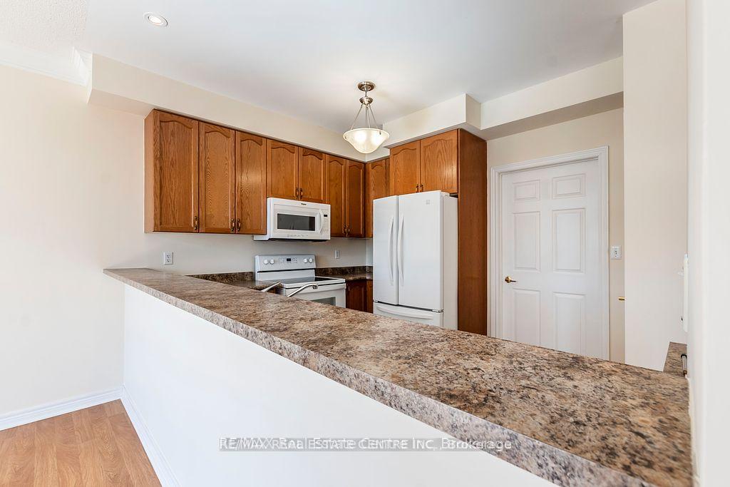 Photo 26 of Unit 303, 443 Centennial Forest Drive, Milton, Timberlea — HOMEH