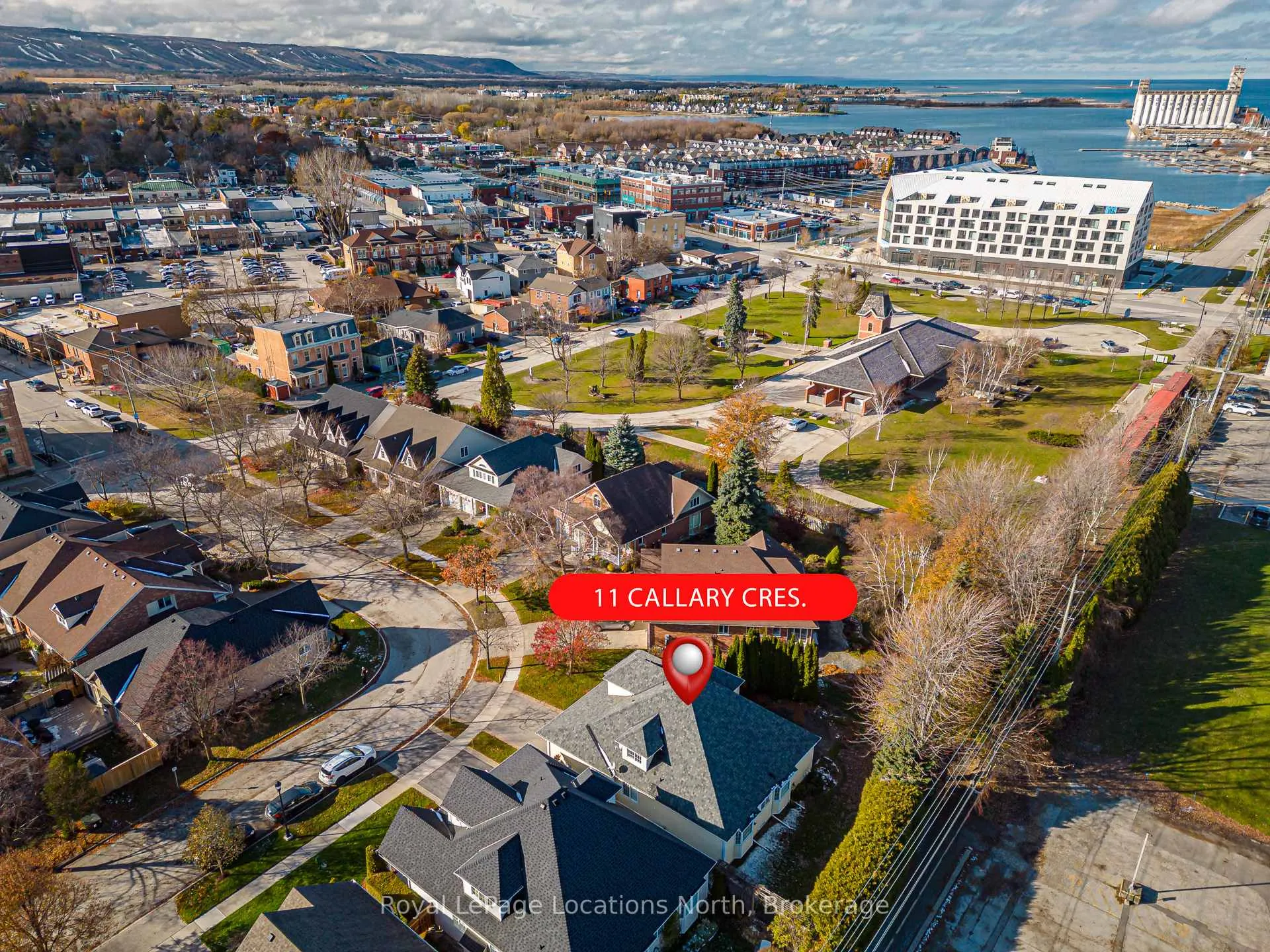 Photo 2 of 11 Callary Crescent, Collingwood — HOMEH