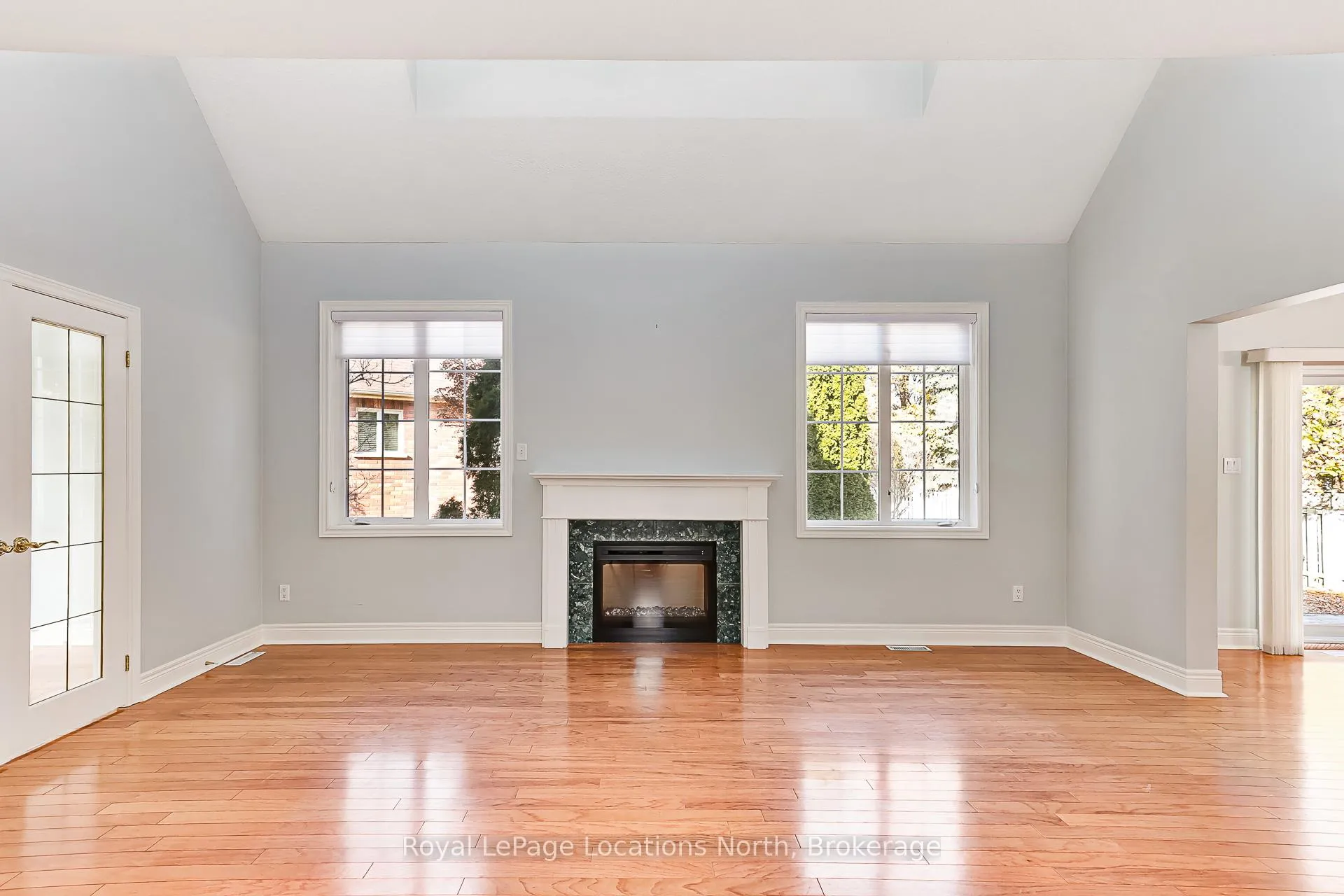 Photo 5 of 11 Callary Crescent, Collingwood — HOMEH