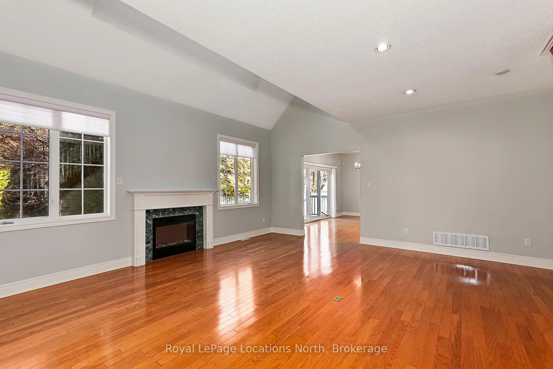 Photo 6 of 11 Callary Crescent, Collingwood — HOMEH