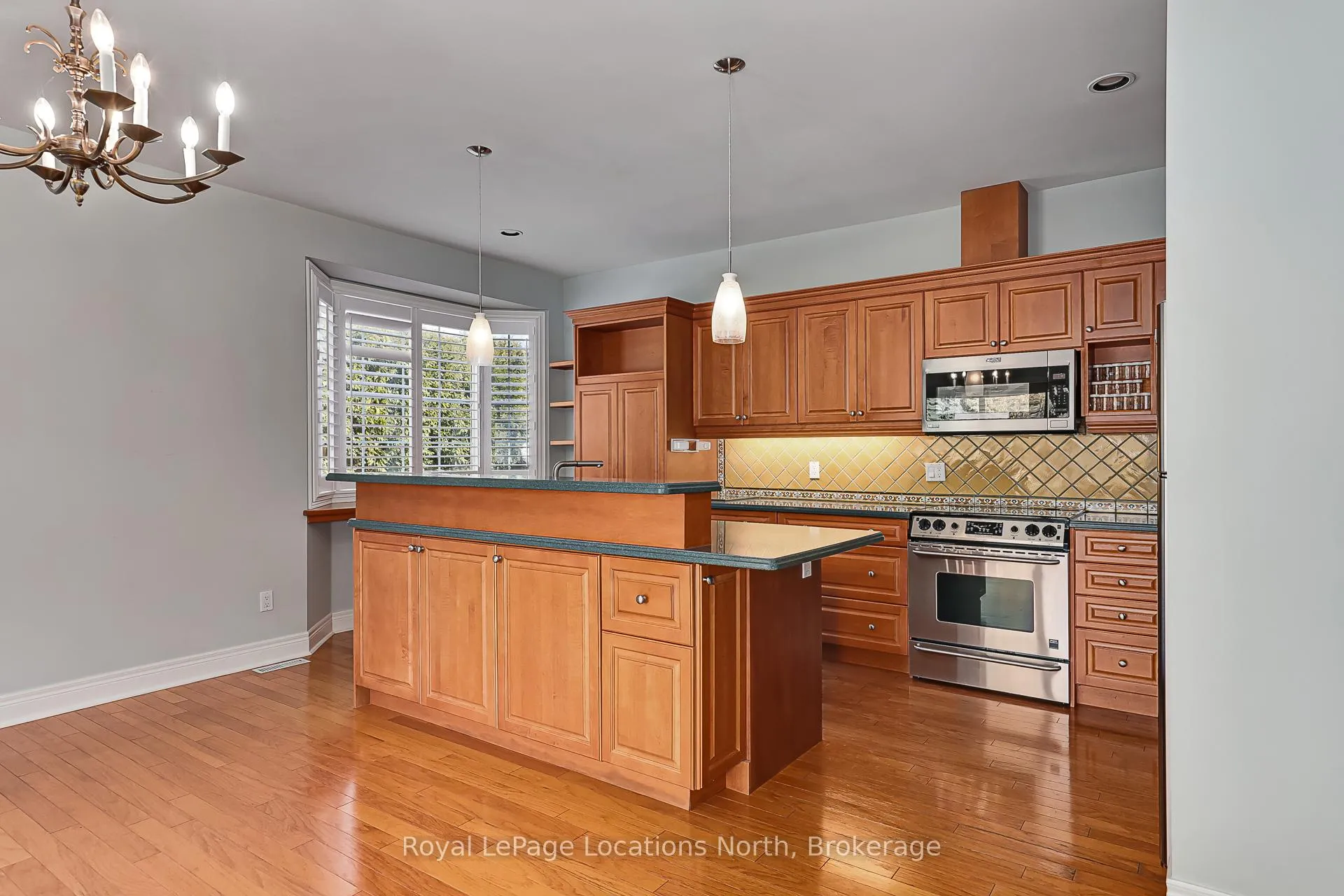 Photo 11 of 11 Callary Crescent, Collingwood — HOMEH