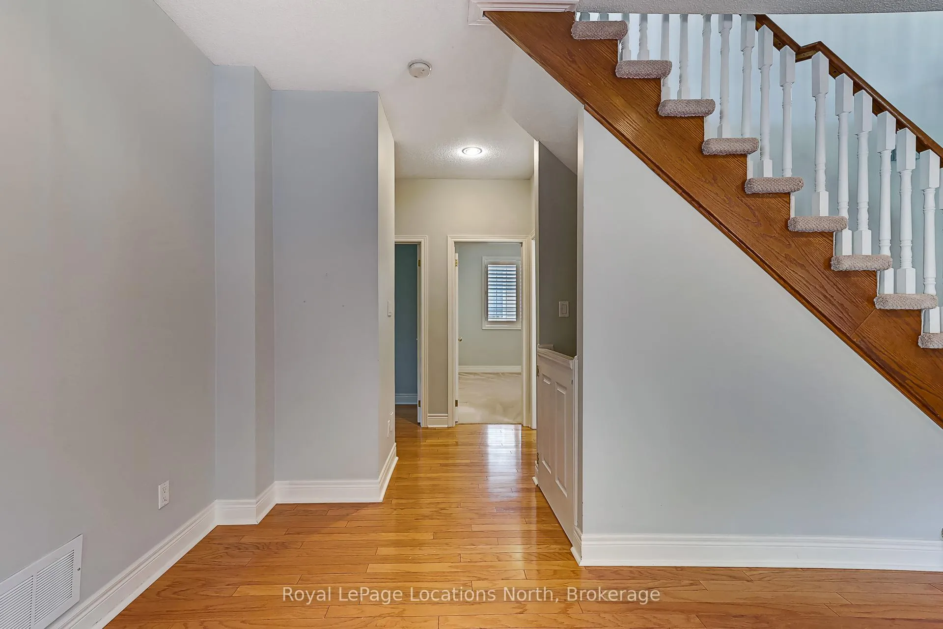 Photo 16 of 11 Callary Crescent, Collingwood — HOMEH