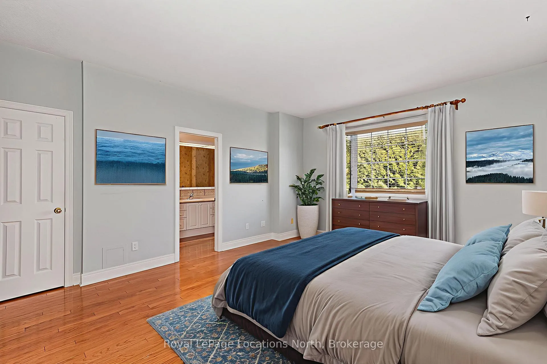 Photo 21 of 11 Callary Crescent, Collingwood — HOMEH