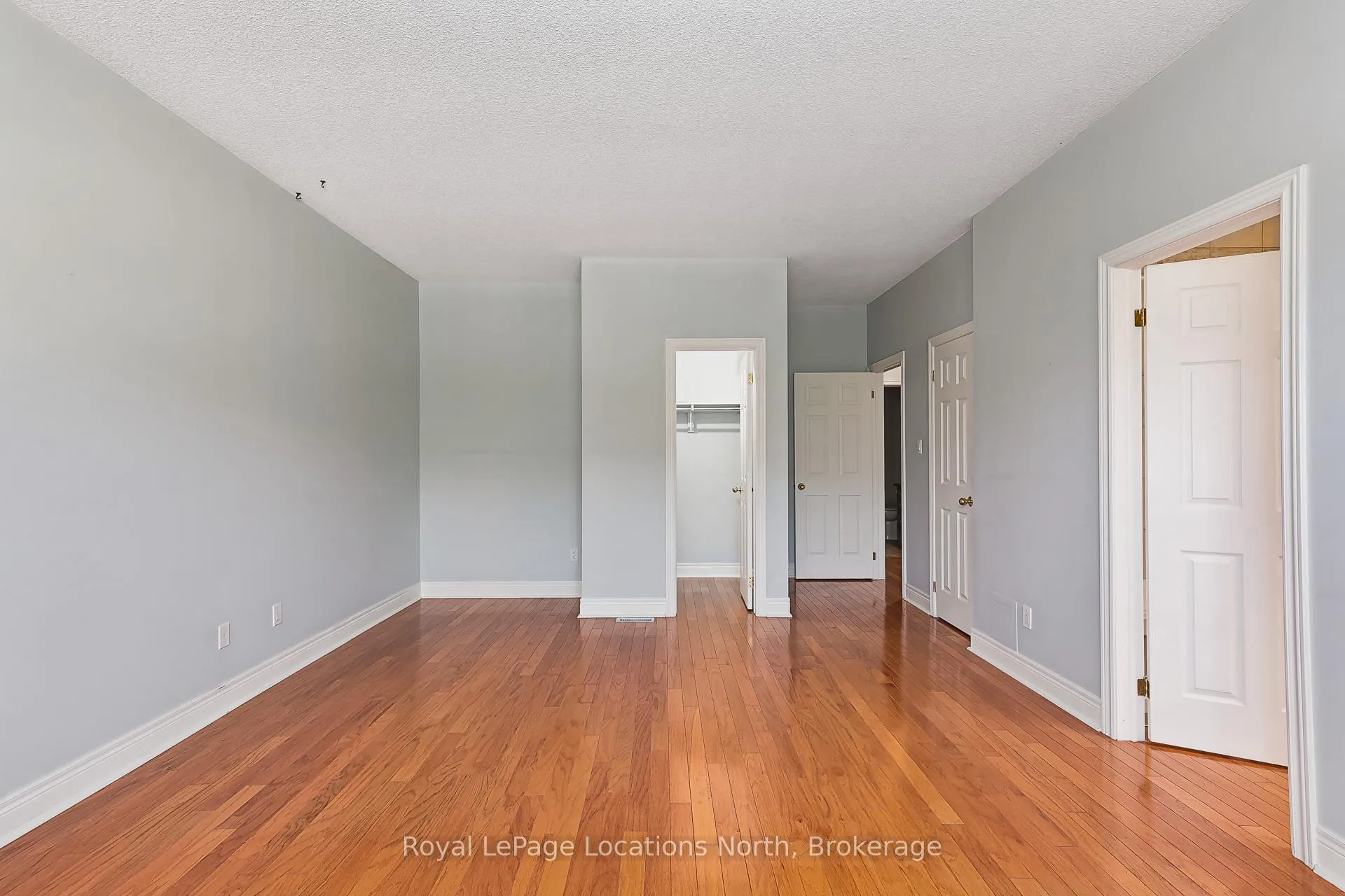 Photo 23 of 11 Callary Crescent, Collingwood — HOMEH