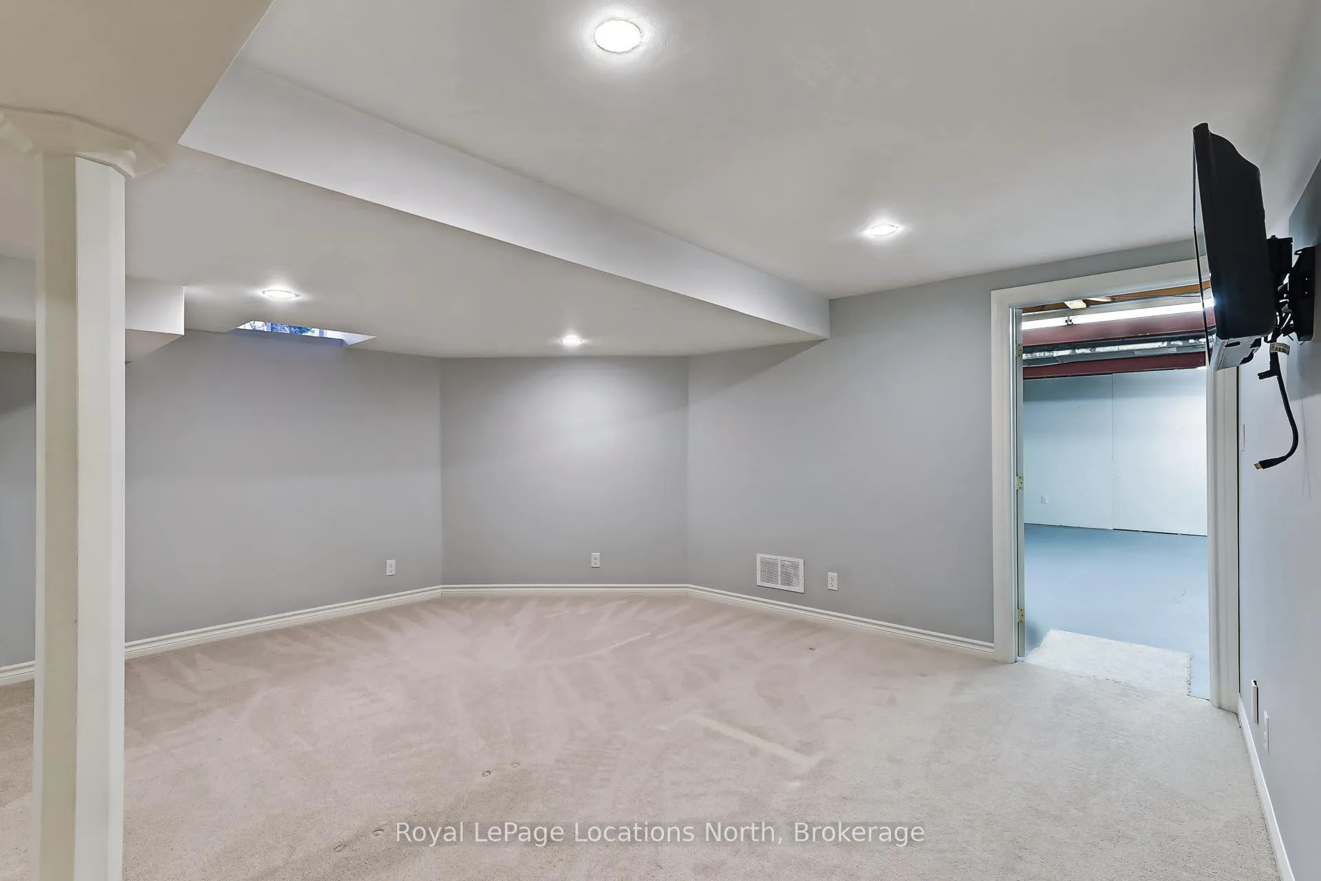 Photo 35 of 11 Callary Crescent, Collingwood — HOMEH