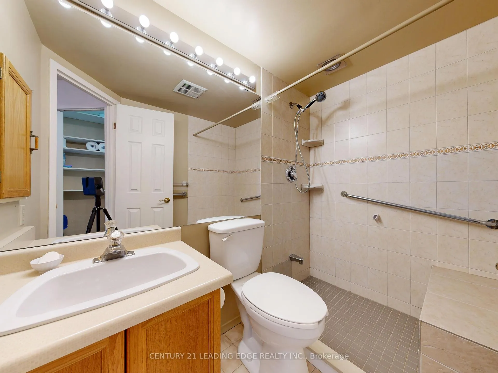 Photo 14 of Unit 616, 2 Raymerville Drive, Markham, Raymerville — HOMEH